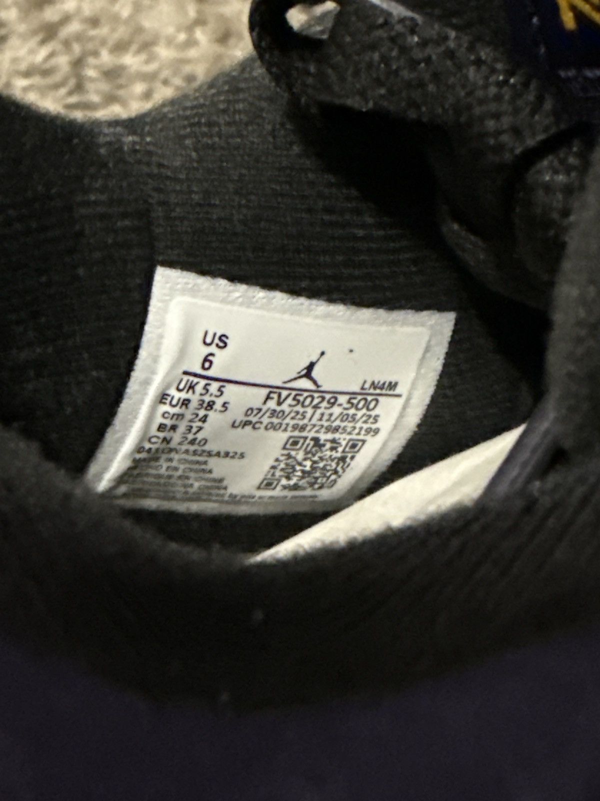 Jordan Brand Jordan 4 Lakers Size US 6 / EU 39 - 4 Thumbnail