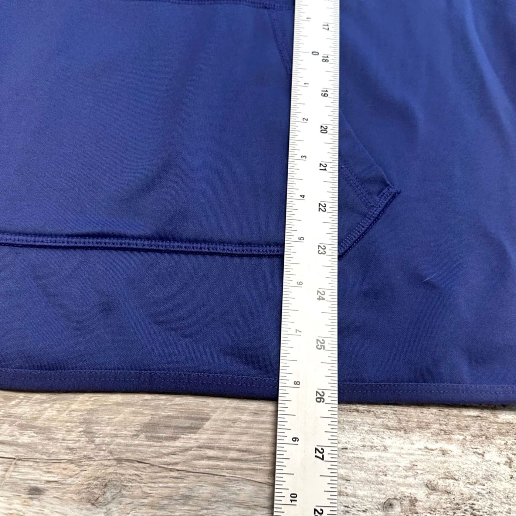 Nike Nike Purple Womens L Hoodie Sports Swoosh Brand Spellout Athletic Pullover Kangaroo Pockets 100% Polyester Mens? Size L / US 10 / IT 46 - 7 Thumbnail