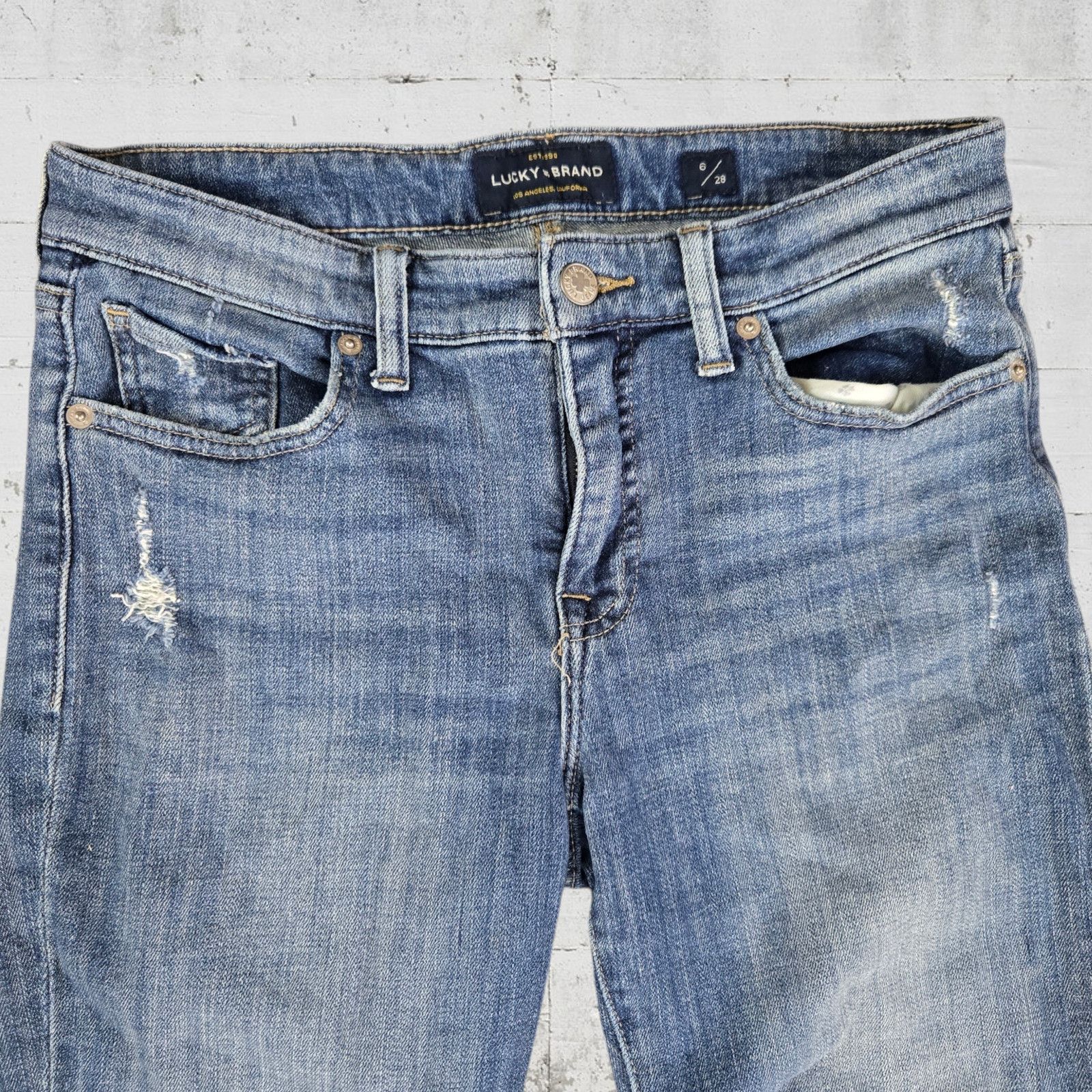 Lucky Brand Lucky Brand Medium Distressed Skinny Jeans Size 6 Size 28" / US 6 / IT 42 - 3 Thumbnail