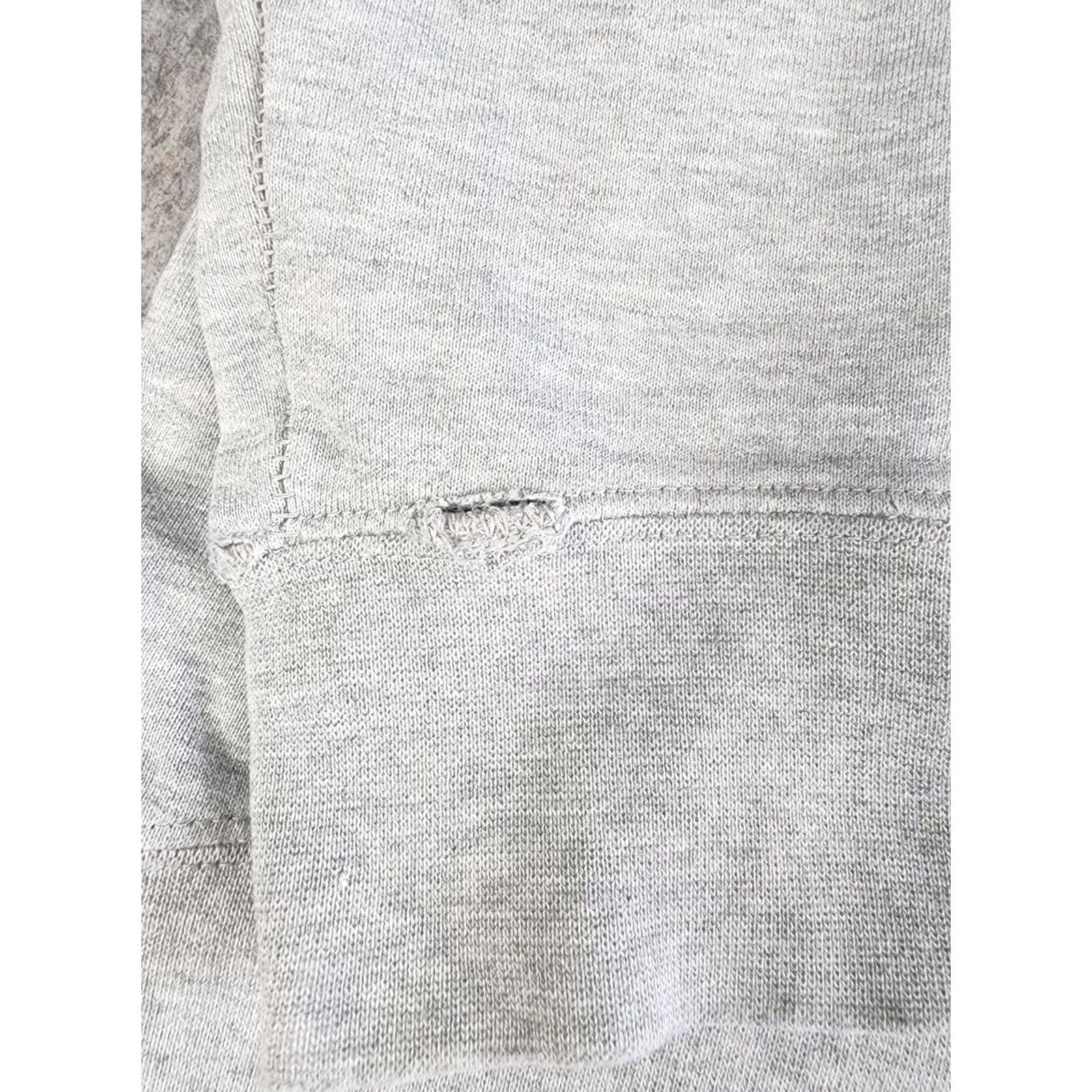 Nike Nike SB Sweatshirt Womens Small Long Sleeve Gray Distressed - Vintage Size S / US 4 / IT 40 - 4 Thumbnail