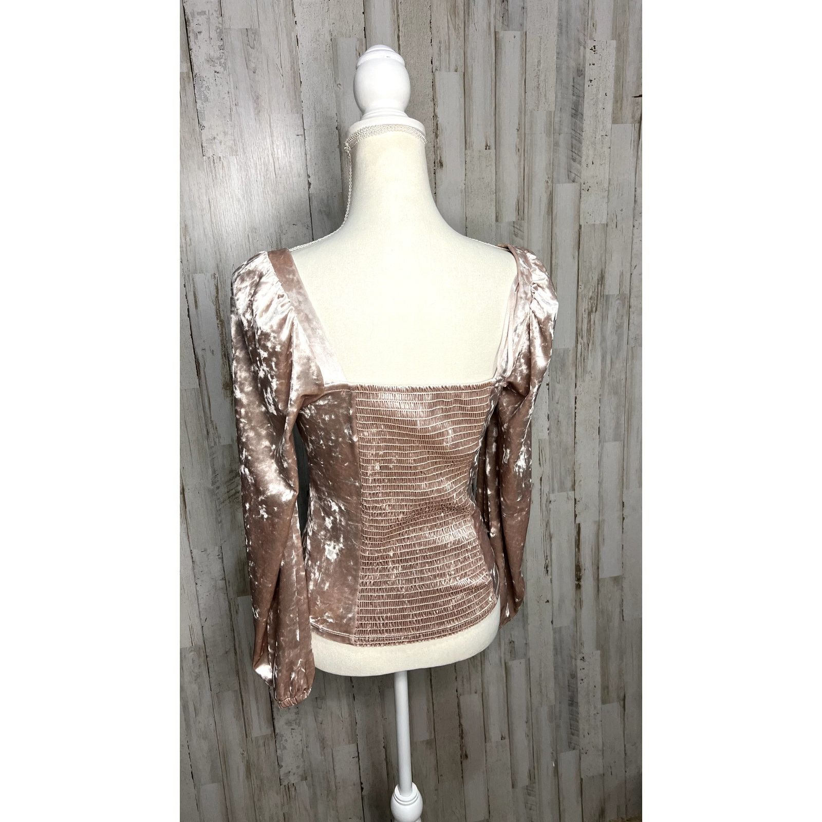 Anthropologie Anthropologie Pink Velvet Square Neck Long Sleeve Blouse Size S / US 4 / IT 40 - 4 Thumbnail