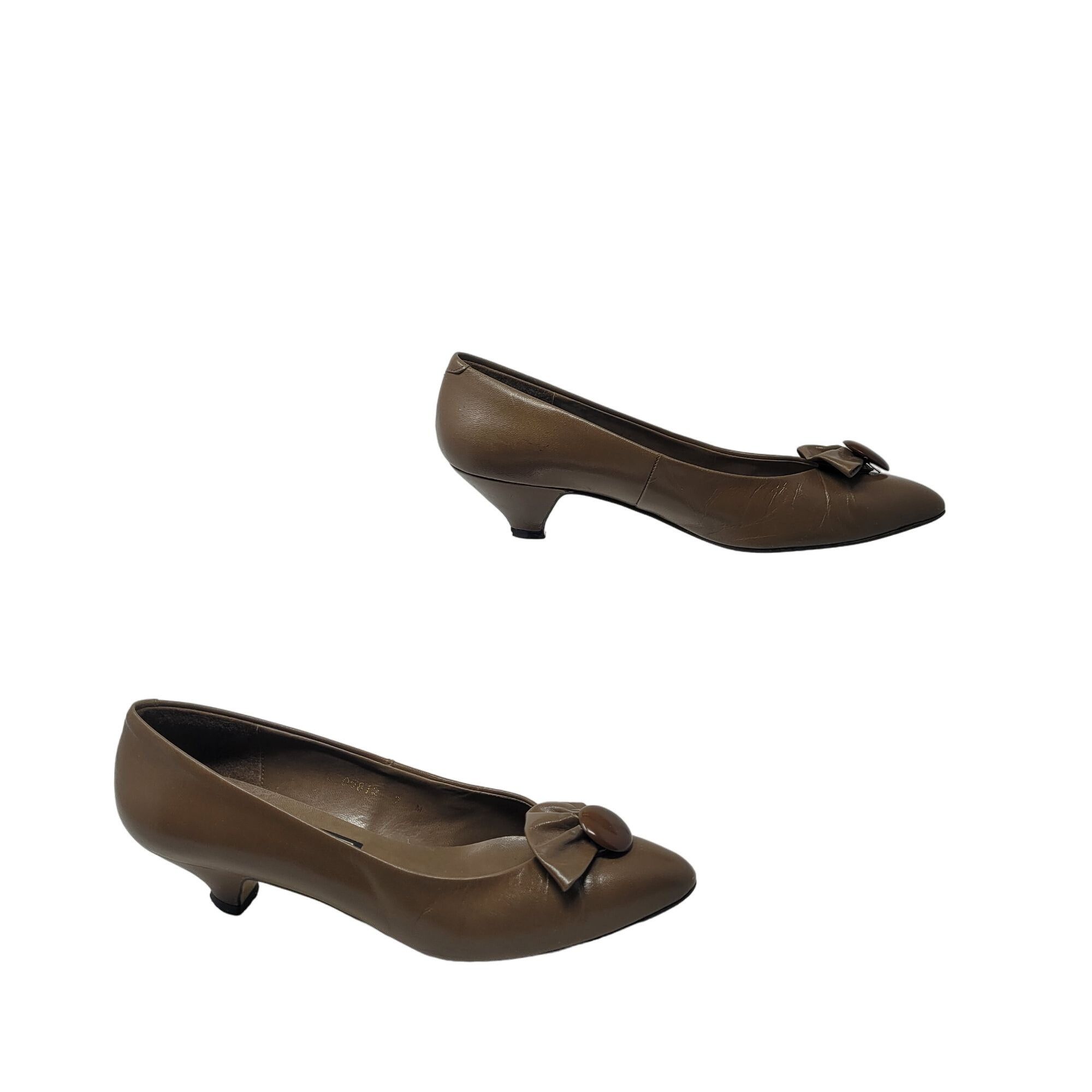 Vintage Vintage Spain Leather Kitten Heels 7M Brown 3D Bow Button Size US 7 / IT 37 - 7 Thumbnail