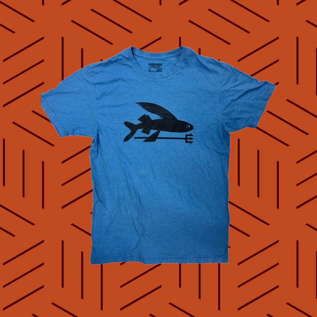 Patagonia VINTAGE Patagonia Men's M Medium Slim Fit Blue Flying Fish Vane Graphic T-Shirt Size US M / EU 48-50 / 2 - 1 Thumbnail