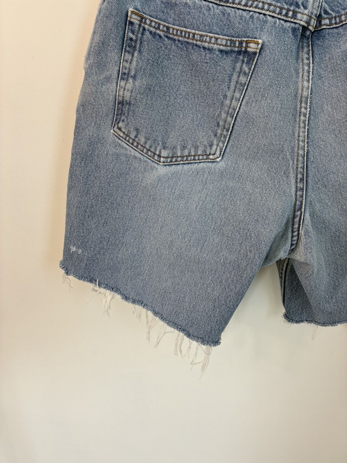 Vintage Thrashed Vintage Sun Faded Cut Off Denim Jean Shorts Size US 36 / EU 52 - 6 Thumbnail