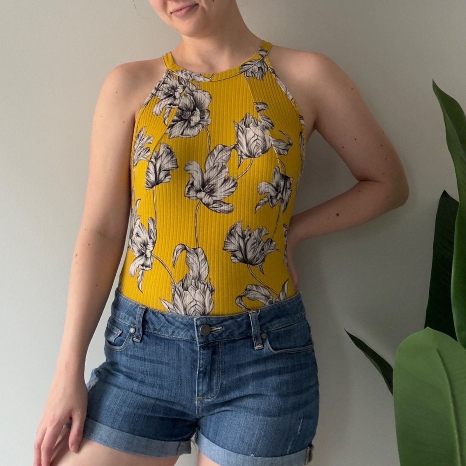 Other Sommer Floral Yellow Halter Neck Bodysuit Button Keyhole EUC Size S / US 4 / IT 40 - 11 Thumbnail