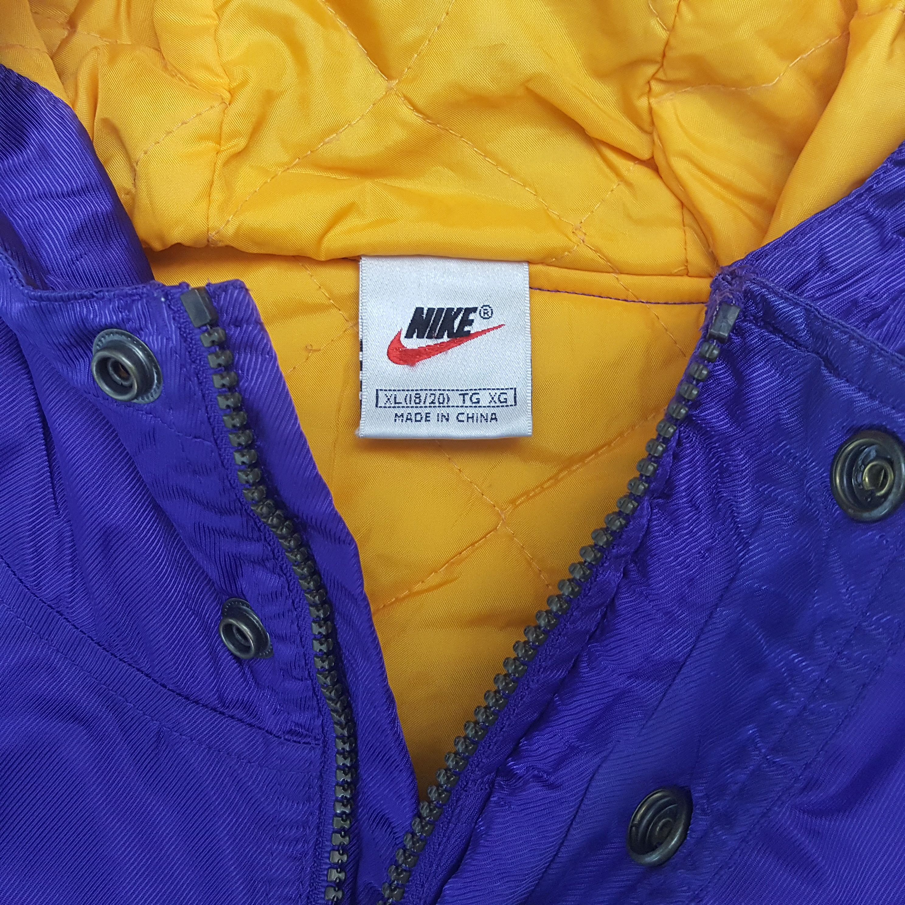 Nike × Vintage Vintage NIKE Big Logo Sportswear Hoodies C289N4 Size US L / EU 52-54 / 3 - 5 Thumbnail