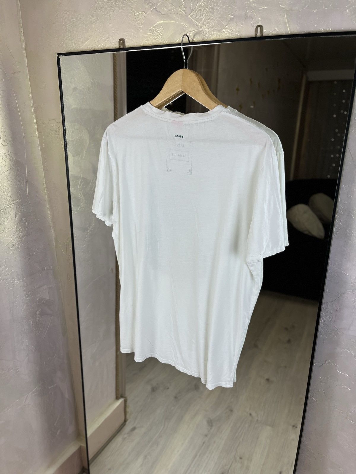 Hugo Boss BOSS Hugo Boss Slim Fit Abstract Graphic Tee White Size US XXL / EU 58 / 5 - 8 Thumbnail