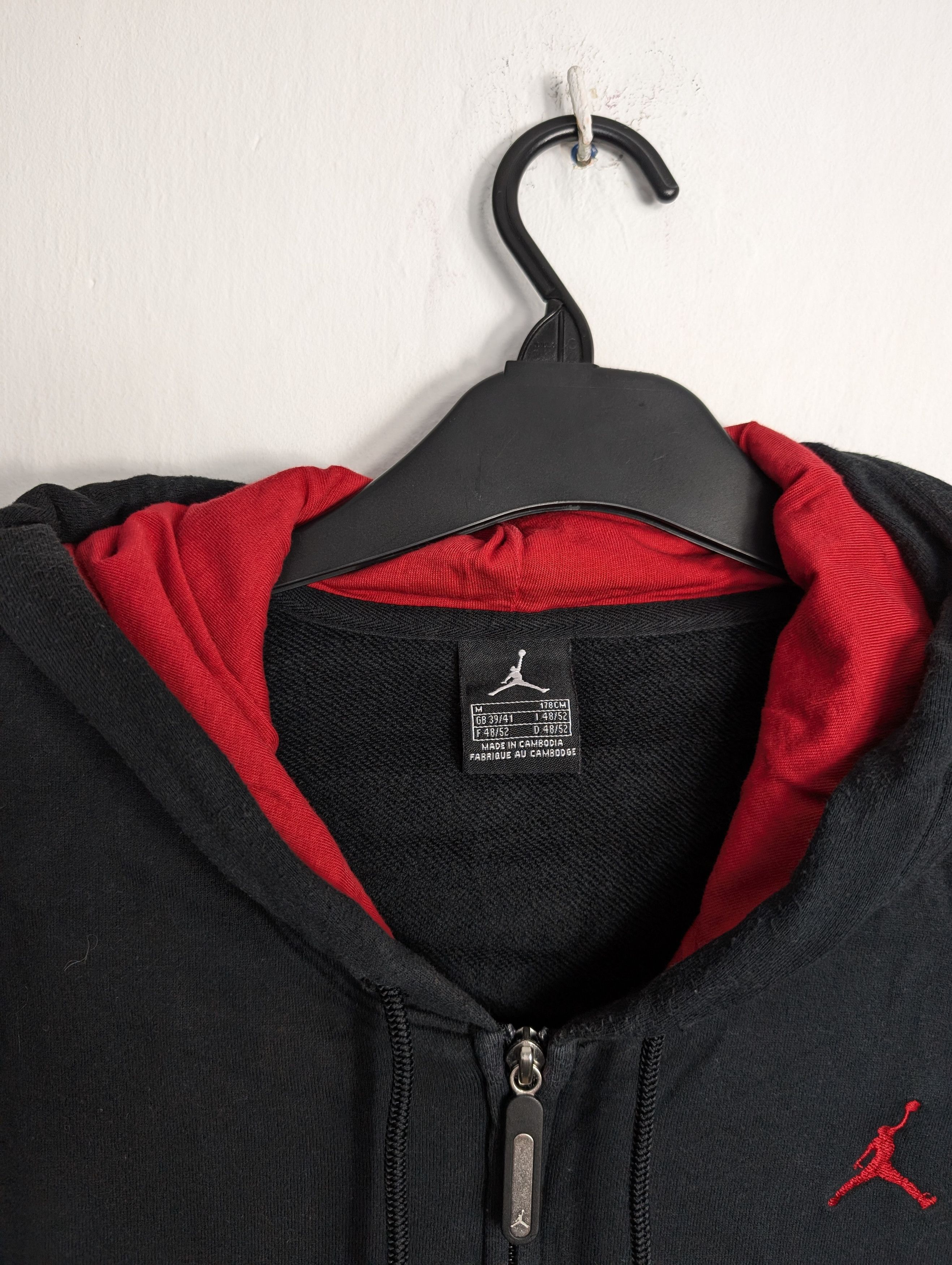 Jordan Brand × Nike Vintage Air Jordan Zip Hoodie Y2K Streetwear Size US M / EU 48-50 / 2 - 3 Thumbnail