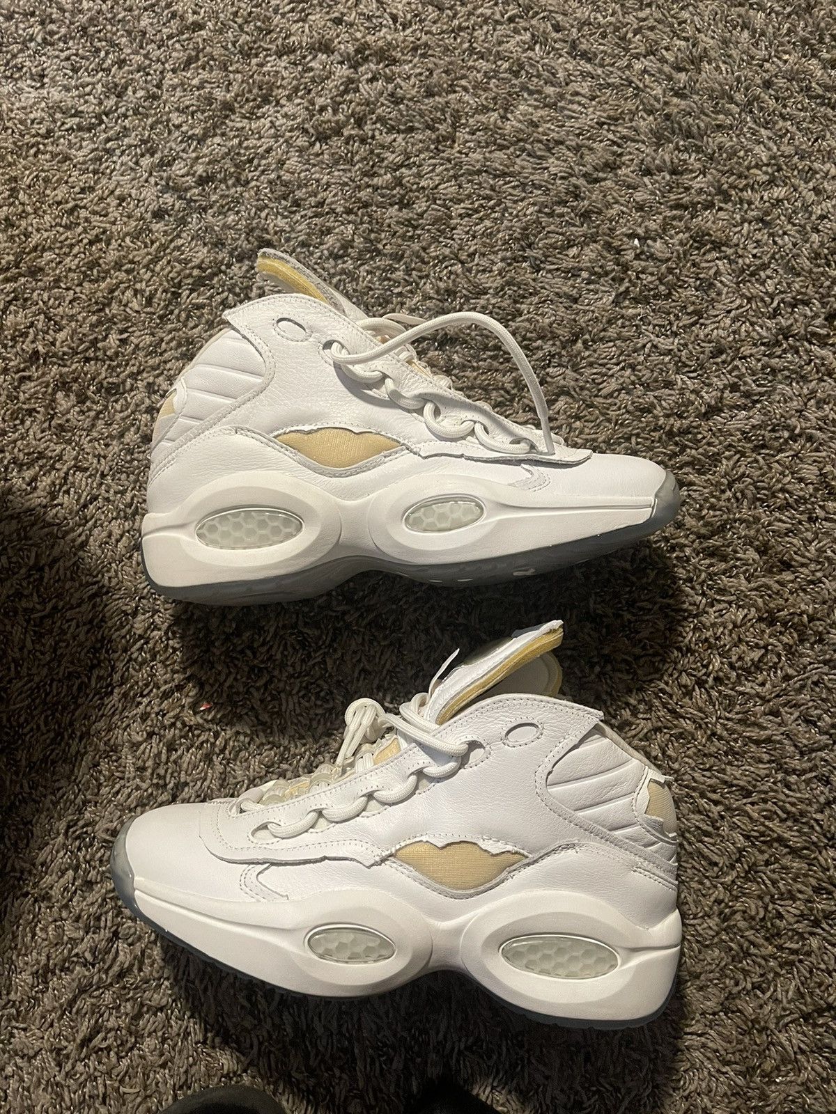 Maison Margiela × Reebok 2022 Maison Margiela x Question Mid ‘Memory Off -White Size US 8 / EU 41 - 1 Thumbnail