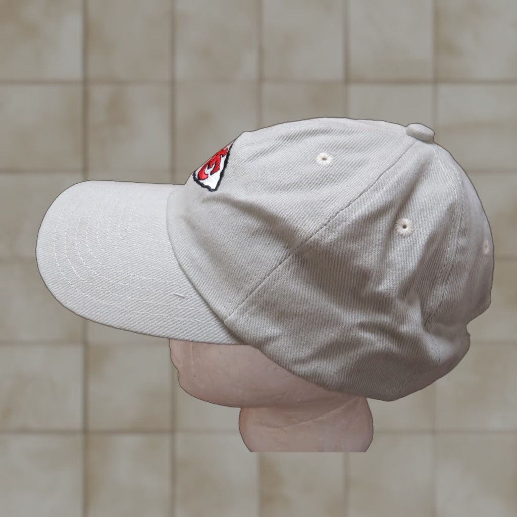 NFL VINTAGE Kansas City Chiefs Arrow Logo Embroidered NFL Baseball Cap Beige One Size Mens Unworn Adjustable Hat Size ONE SIZE - 1 Thumbnail