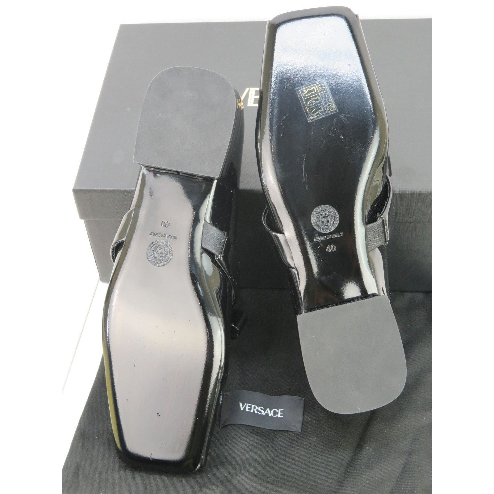 Versace VERSACE BLACK PATENT LEATHER COIN MEDUSA HEAD BOW FLATS 40 Size US 10 / IT 40 - 10 Thumbnail