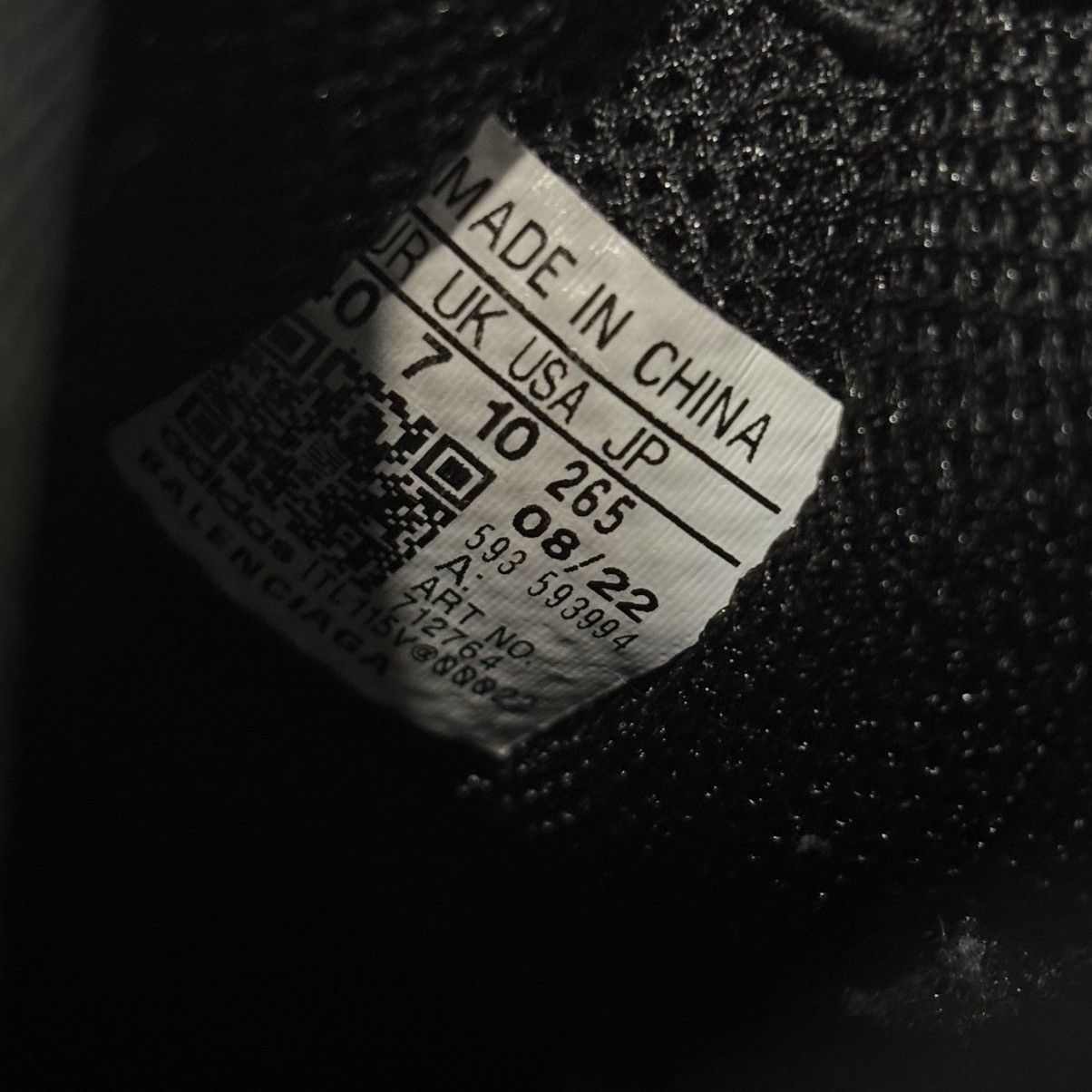 Balenciaga Balenciaga x Adidas Black Triple S Size US 8 / EU 41 - 10 Thumbnail