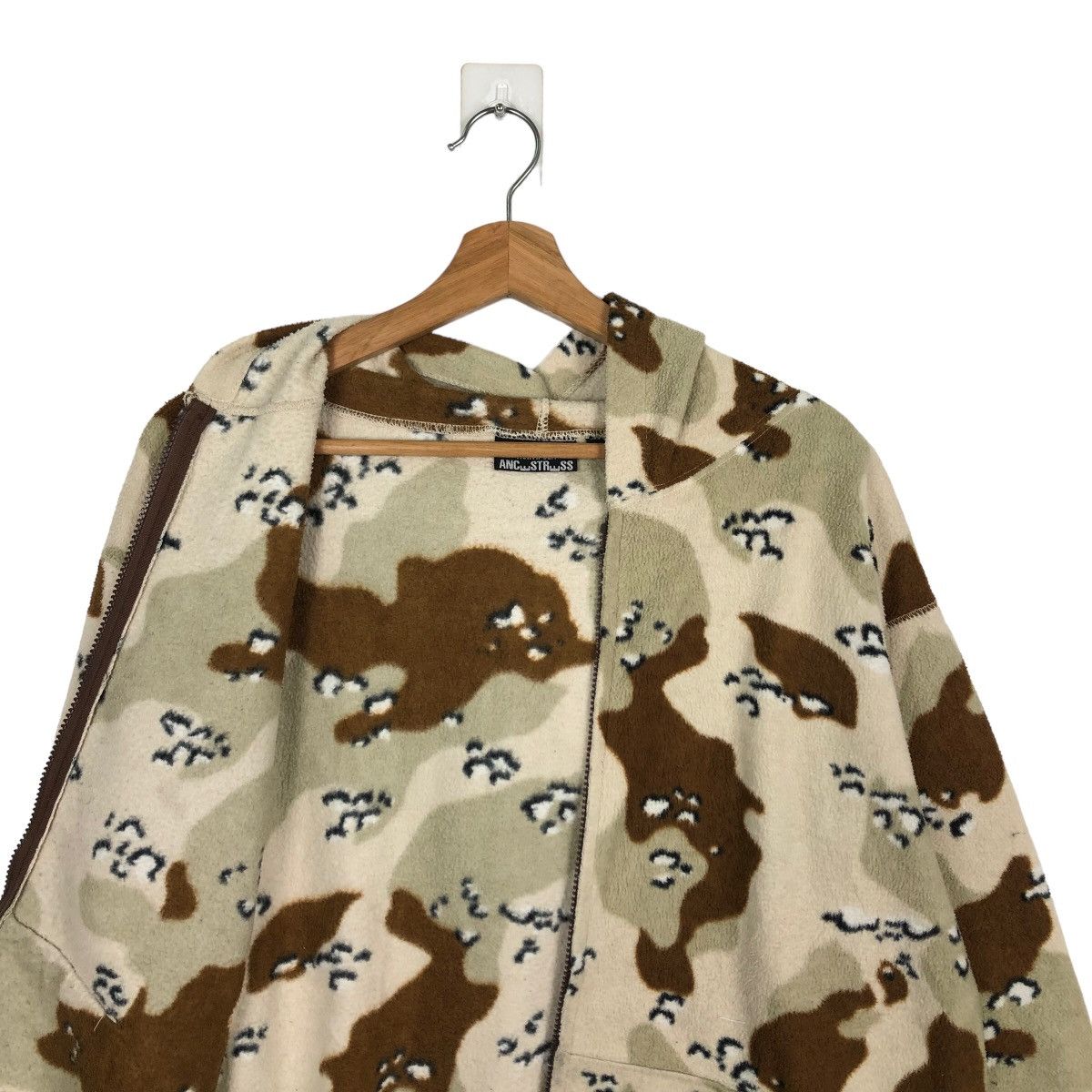Japanese Brand VINTAGE MILITARY CHOCO CHIPS NORTH SEA ANCSTRSS Size US M / EU 48-50 / 2 - 10 Thumbnail