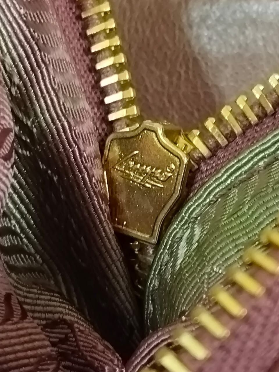 Prada Authentic Prada Vitello Shine Shoulder Bag Size ONE SIZE - 24 Thumbnail