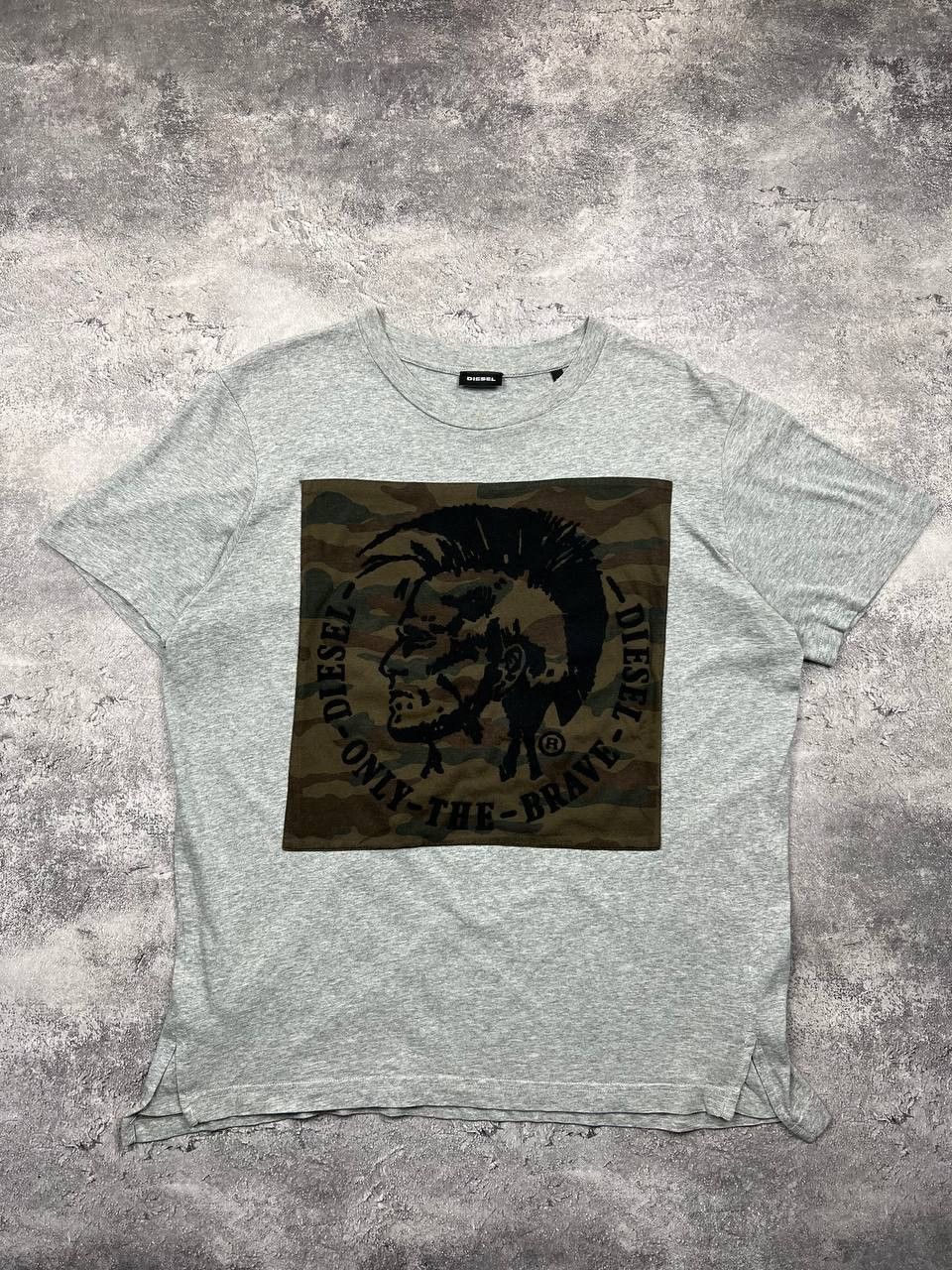 Diesel Vintage Diesel Tee Face Logo Y2K Streetwear T-Shirt Camo Size US XL / EU 56 / 4 - 1 Thumbnail