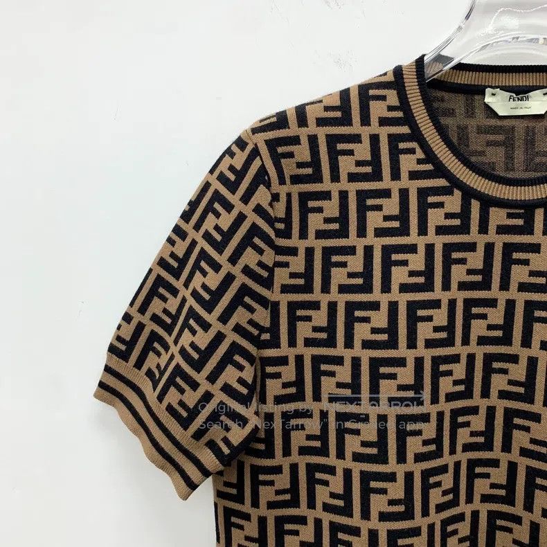 Fendi Fendi Deep brown logo letter full print round neck short s Size S / US 4 / IT 40 - 3 Thumbnail