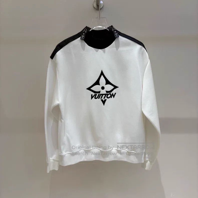Louis Vuitton Louis Vuitton White chest logo zipper sweatshirt Size US S / EU 44-46 / 1 - 1 Thumbnail