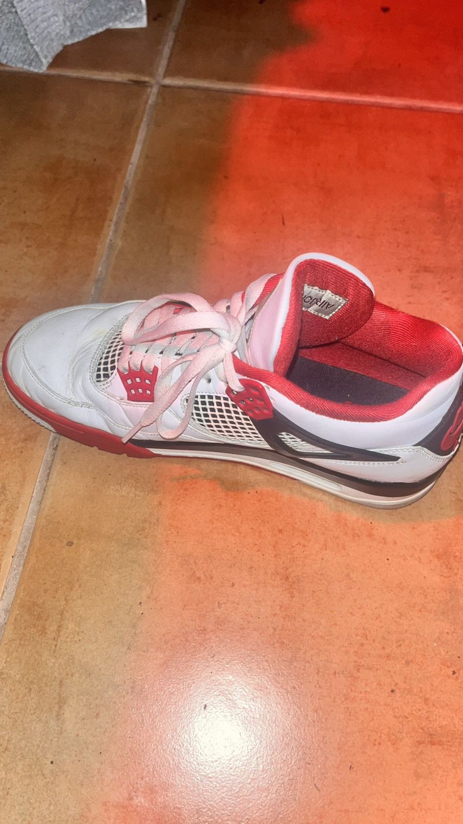 Nike jordan 4 retro fire red og Size US 10.5 / EU 43-44 - 6 Thumbnail