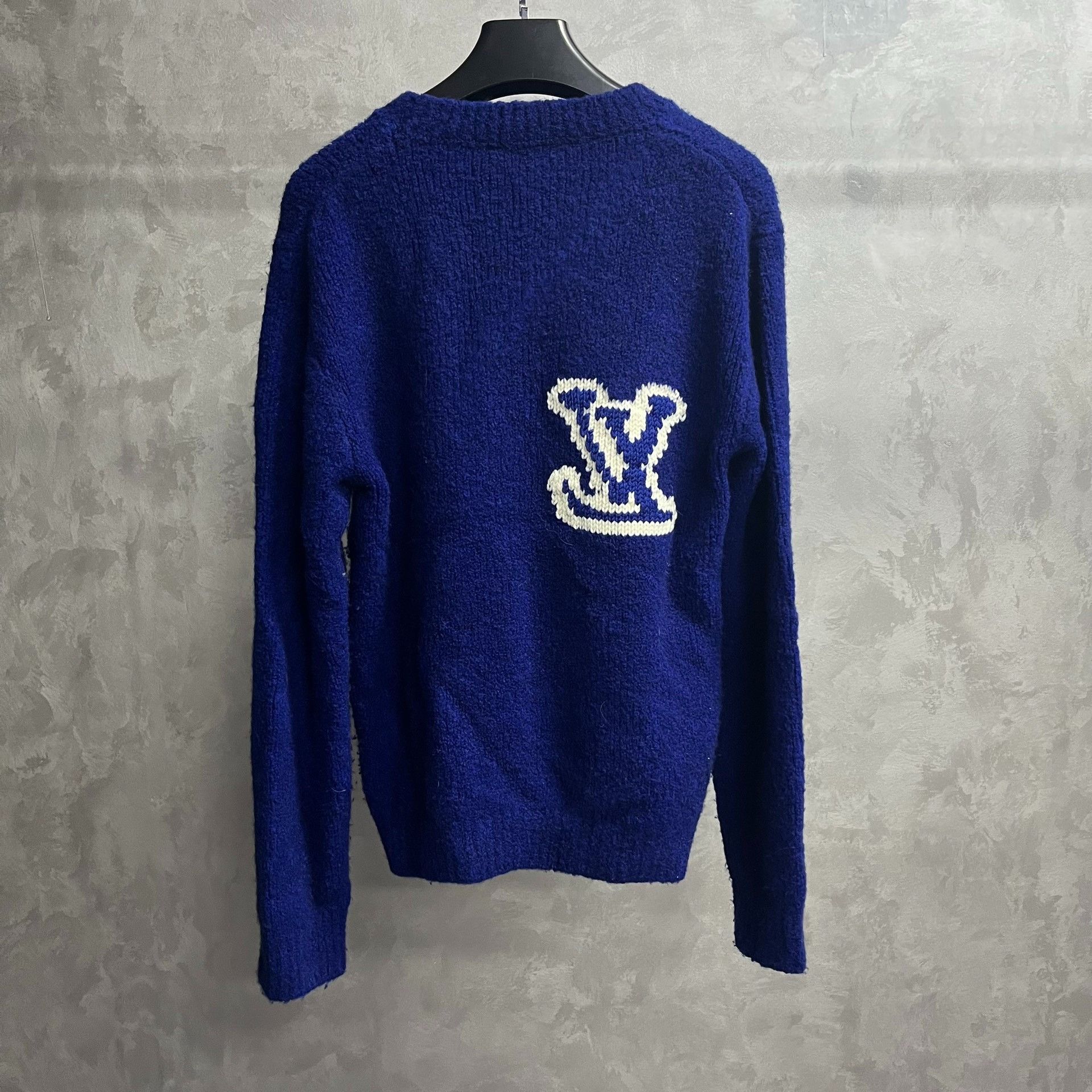 Louis Vuitton Louis Vuitton The latest blue classic intarsia crewneck swe Size US L / EU 52-54 / 3 - 5 Thumbnail