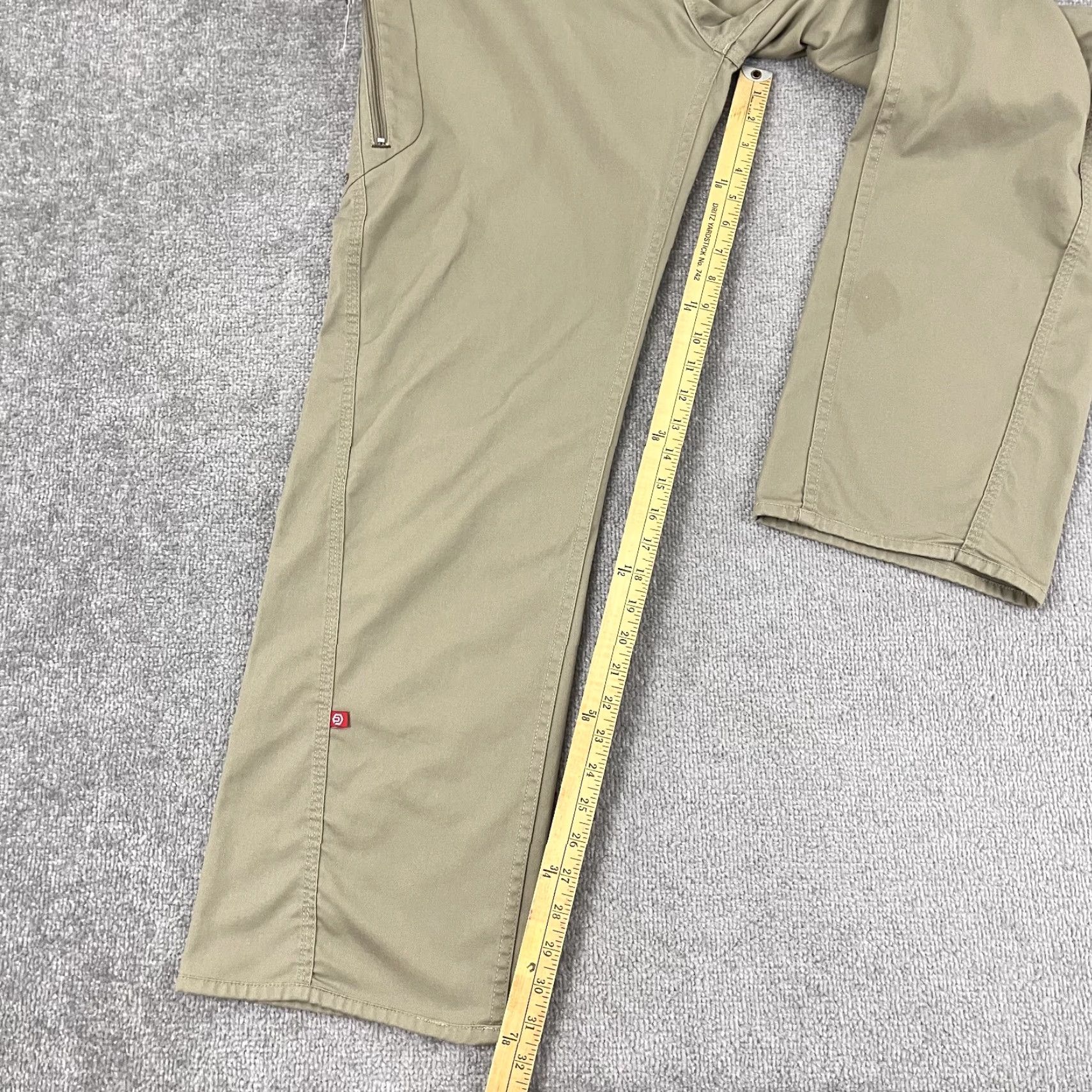 Vintage OP Ocean Pacific Pants Men 32 x 32 Brown Straight Cargo Beach Surfer Y2K 5-Pocket Design Regular Rise High Inseam 32 Tan Brown? Size US 32 / EU 48 - 4 Thumbnail