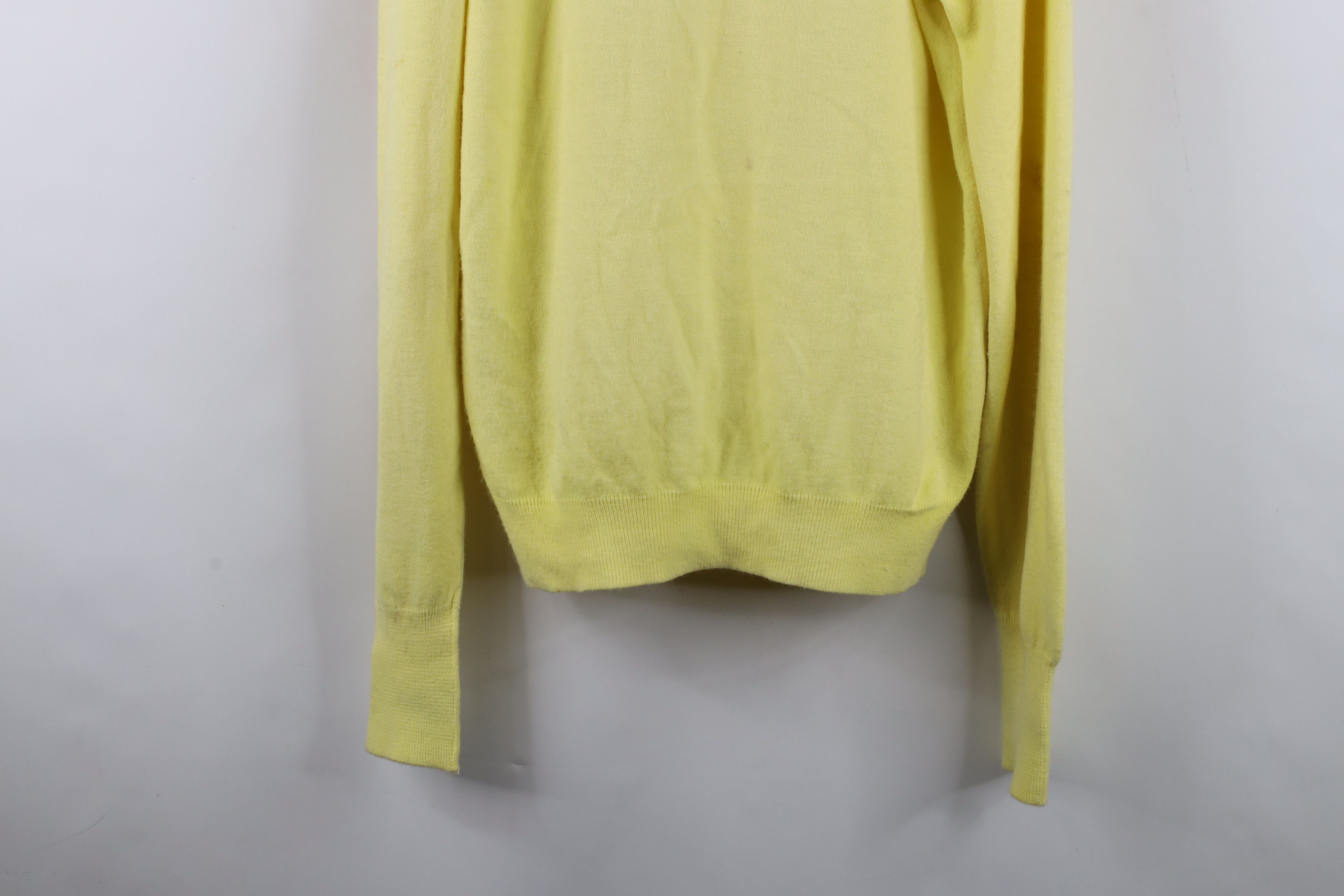 Vintage Vintage 70s Streetwear Soft Knit Golf V-Neck Sweater USA Size US L / EU 52-54 / 3 - 15 Thumbnail