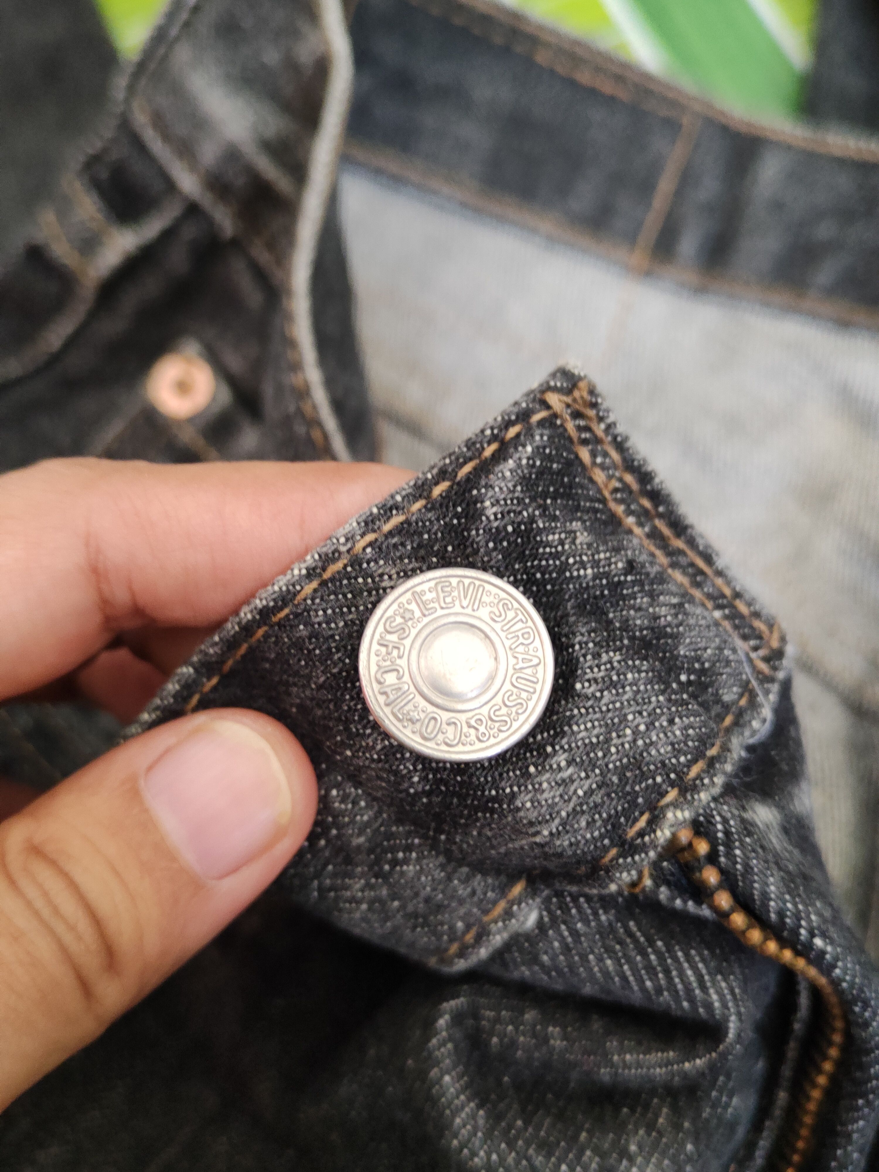 Levi's Levi's Black Distressed Ripped Jeans #S1827 Size US 29 - 19 Thumbnail