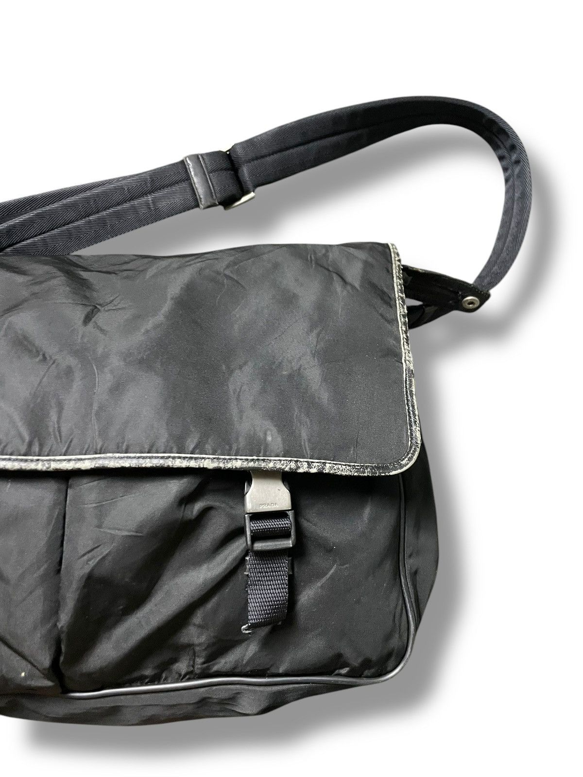 Prada Vintage Prada Tessuto Crossbody Bag (46) Size ONE SIZE - 10 Thumbnail