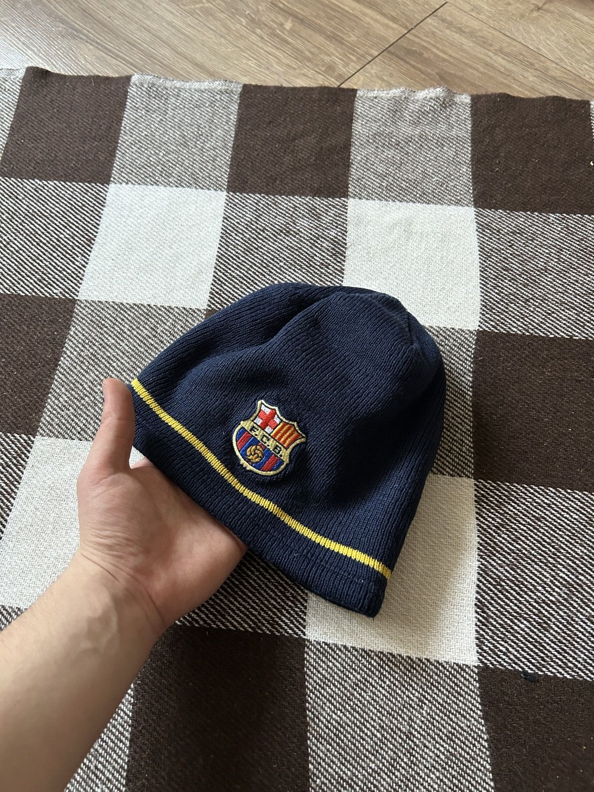 Nike Vintage Nike F.C Barcelona two logo winter hats y2k Size ONE SIZE - 2 Thumbnail