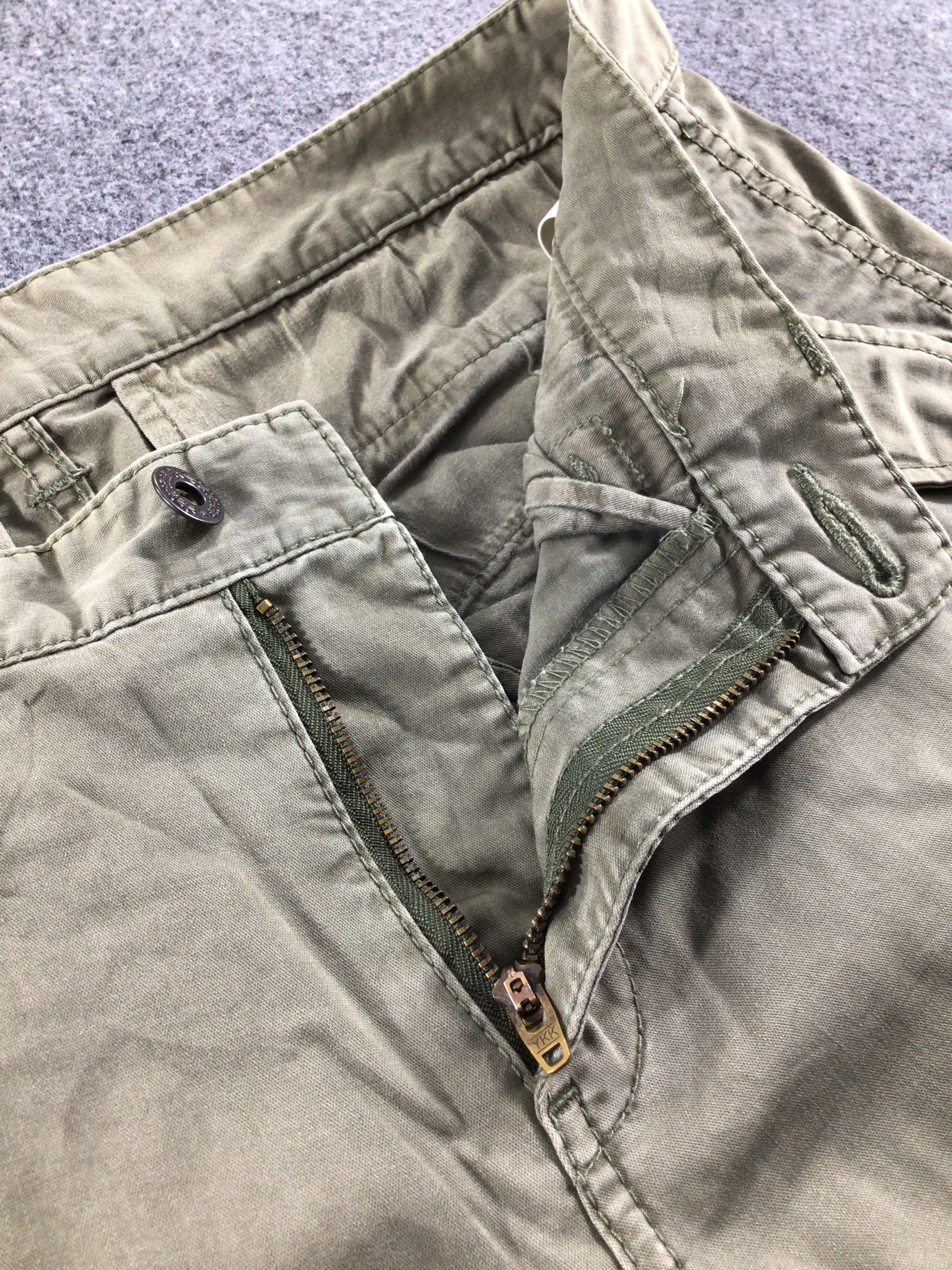 Uniqlo Uniqlo Multi Pocket Cargo Pant-J127 Size US 33 - 6 Thumbnail