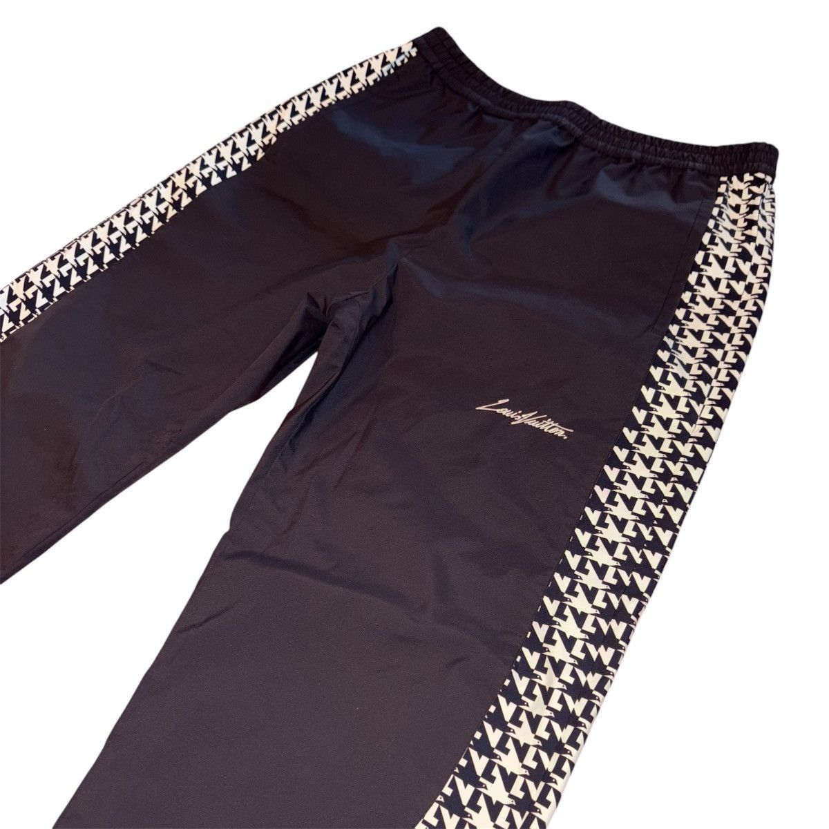Louis Vuitton Louis Vuitton SS23 LV Monogram Track Pants Size US 32 / EU 48 - 2 Thumbnail