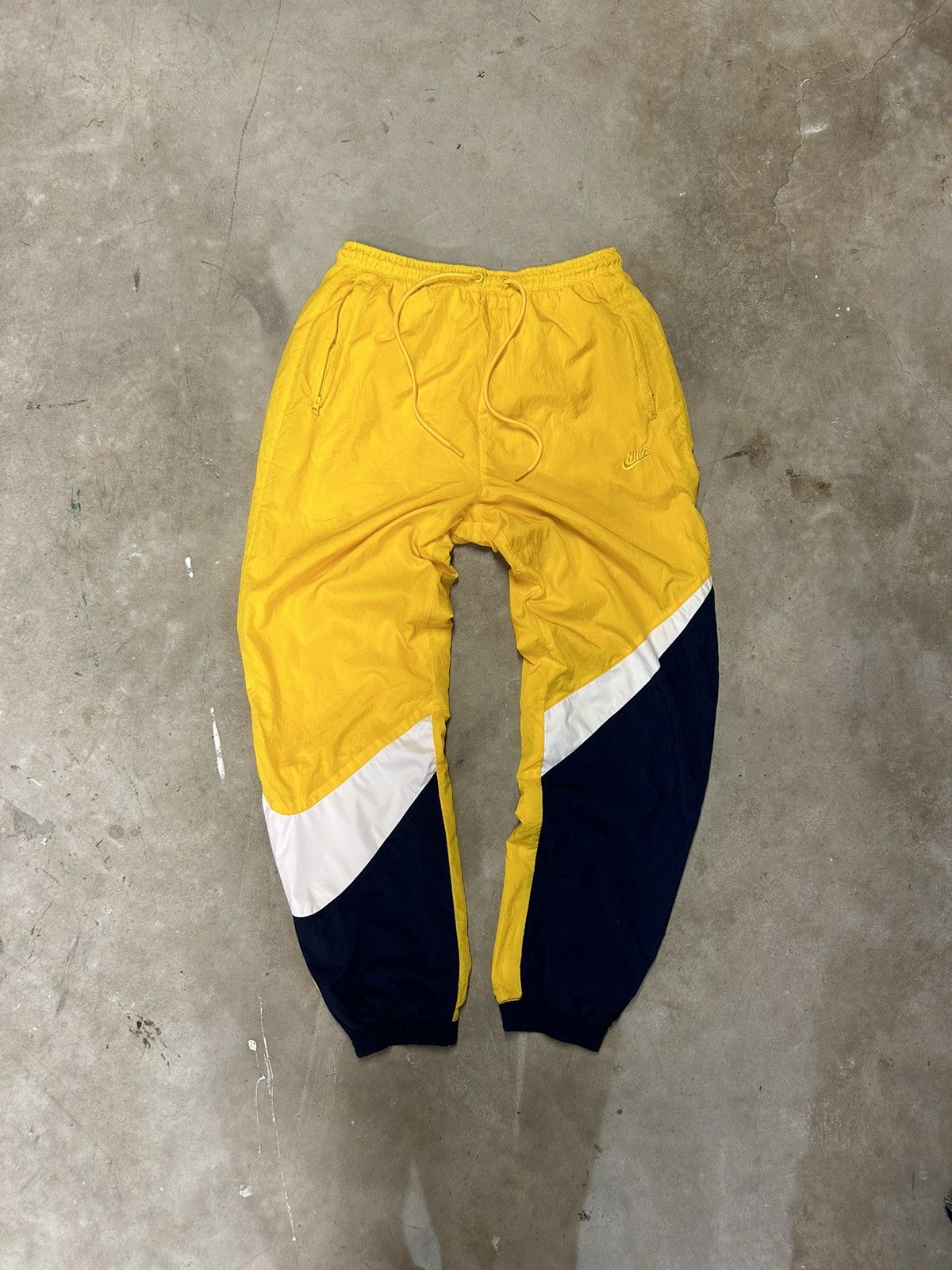 Nike × Vintage Vintage 90s Nike Track Pants Size US 32 / EU 48 - 1 Thumbnail