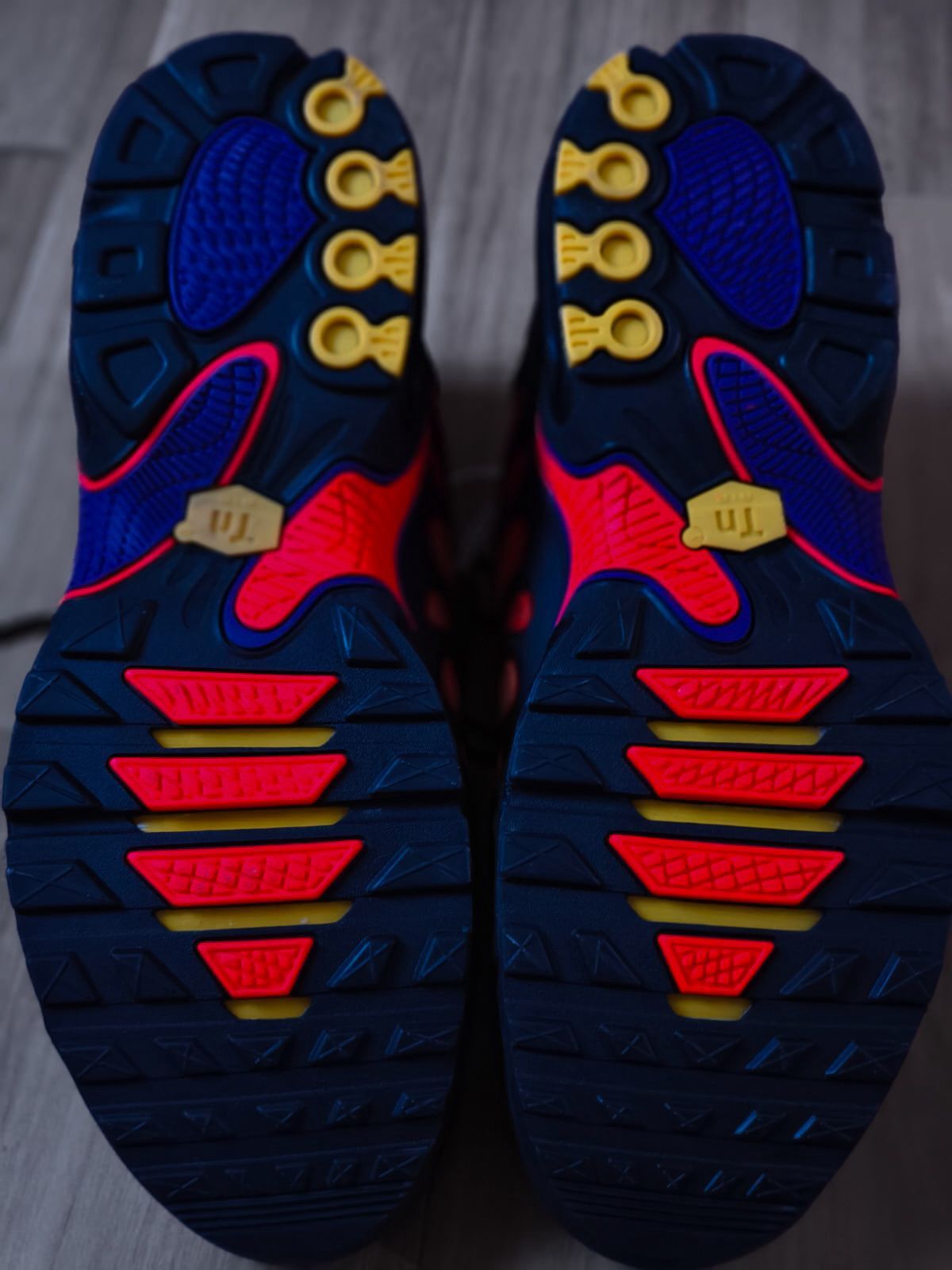 Nike Nike Air Max Plus Drift All Day Size US 10 / EU 43 - 9 Thumbnail