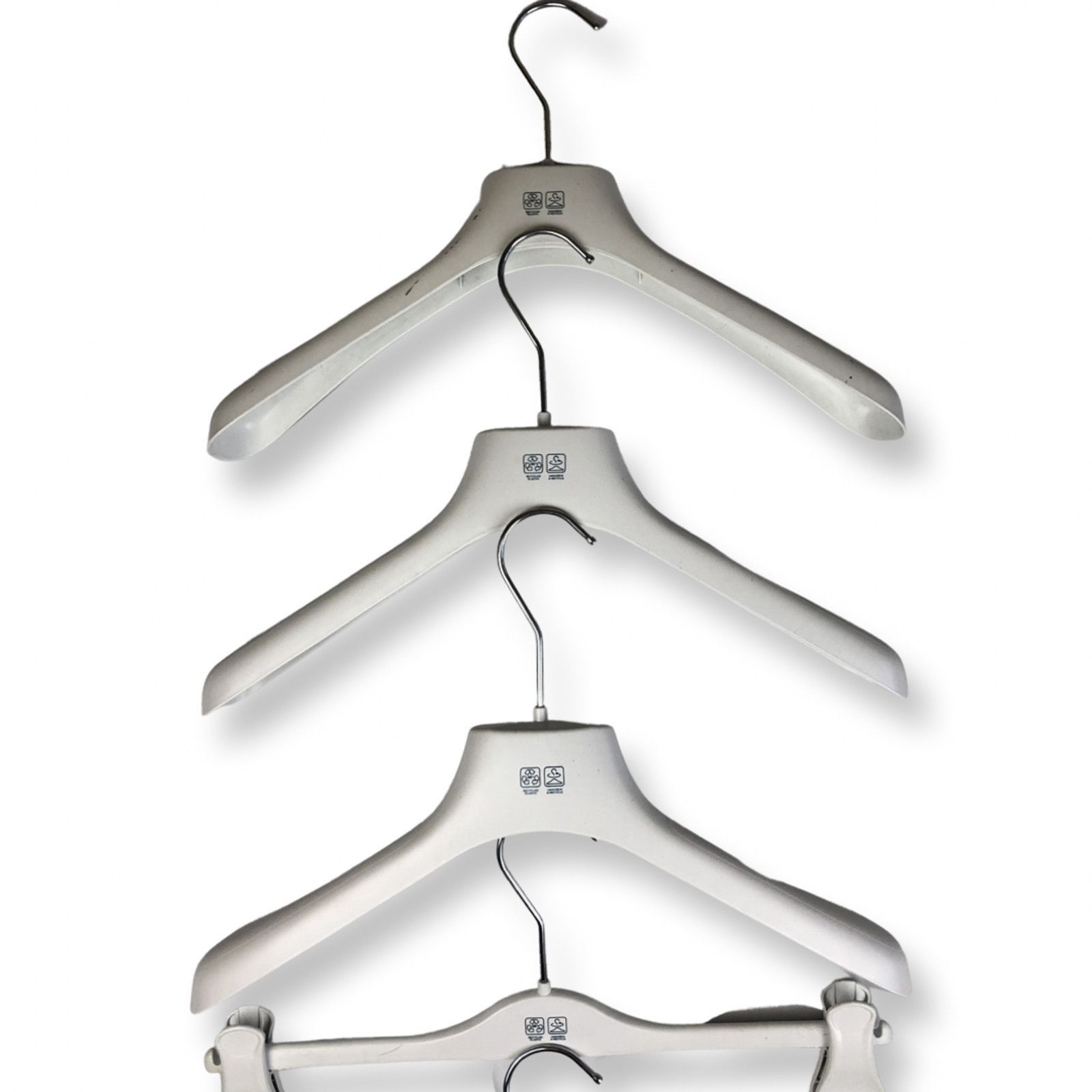 Moncler Moncler Logo Plastic Hangers Size ONE SIZE - 6 Thumbnail