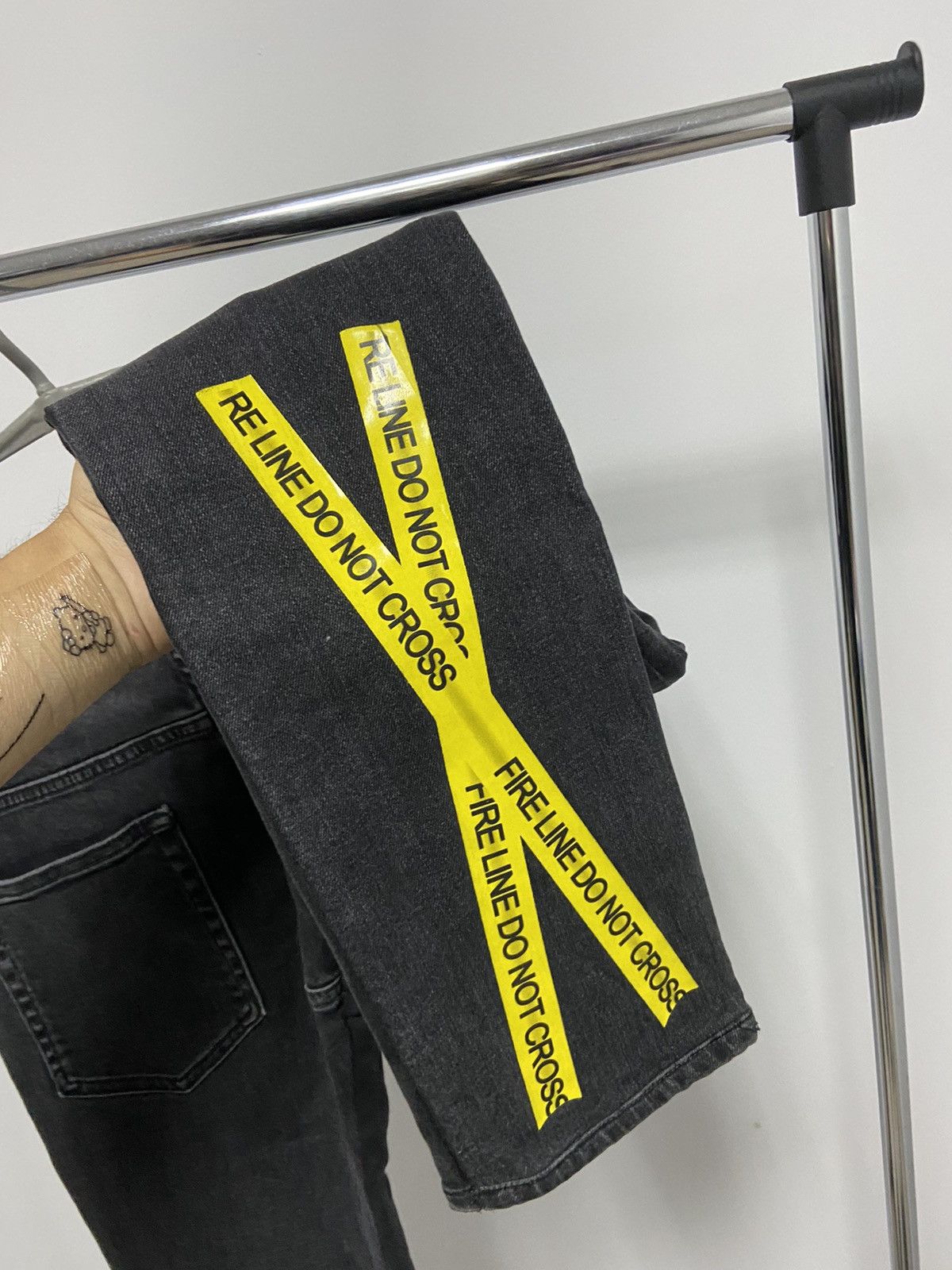 Off-White × Vintage Off White Selvedge Vintage jeans Fire Line Do Not Cross Size US 31 - 14 Thumbnail