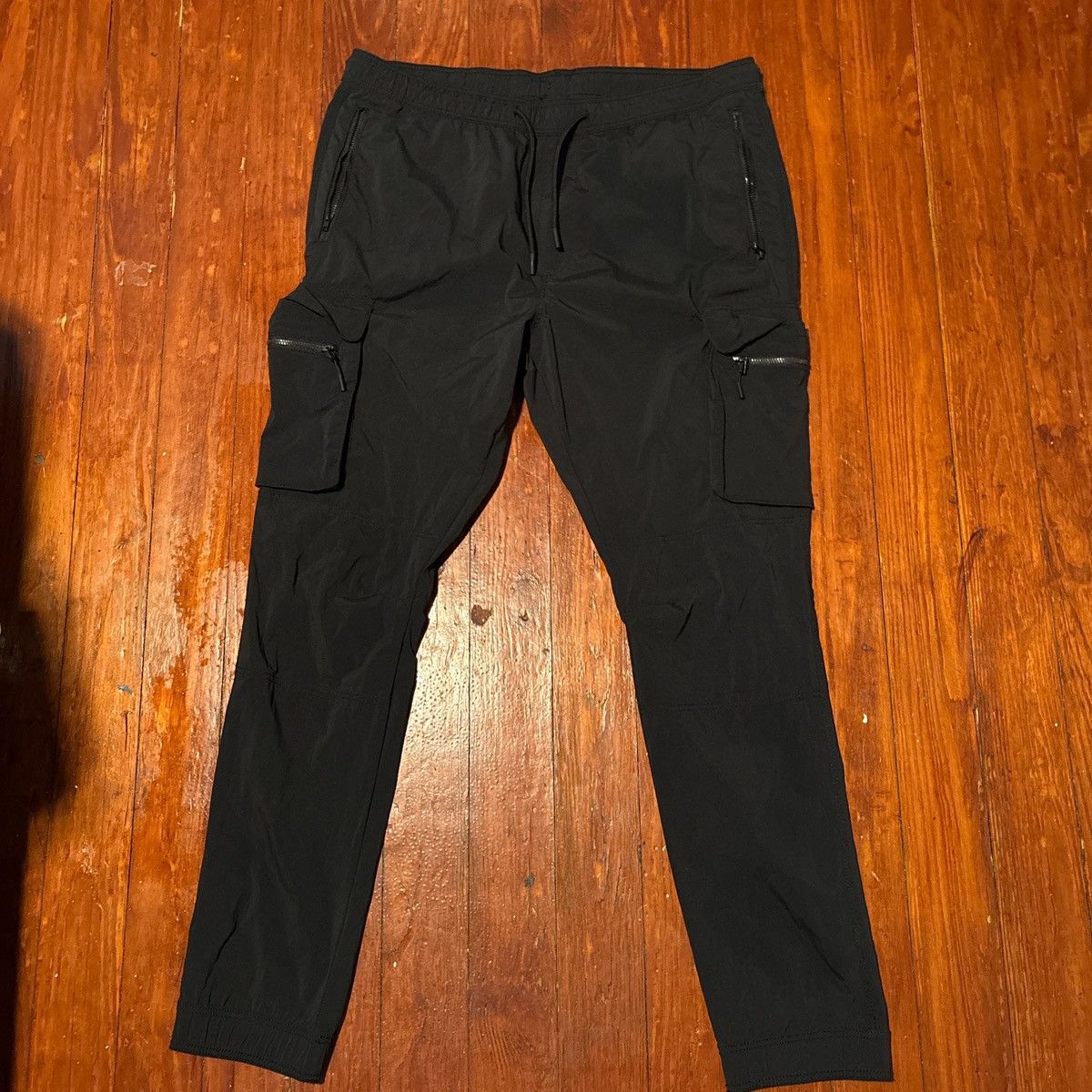 H&M H&M Black Cargo Pants Used Size Men’s Large Size US 36 / EU 52 - 2 Thumbnail