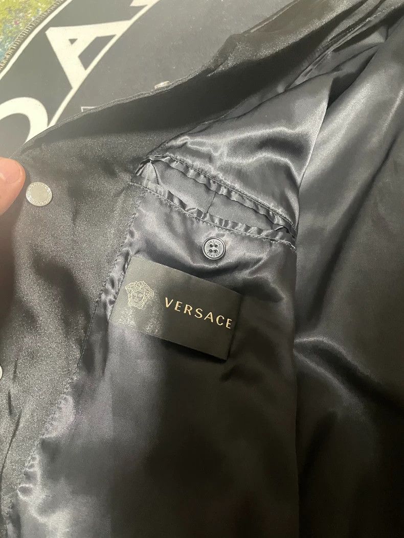 Versace Versace Black dragon silk satin jacket Size US M / EU 48-50 / 2 - 2 Thumbnail