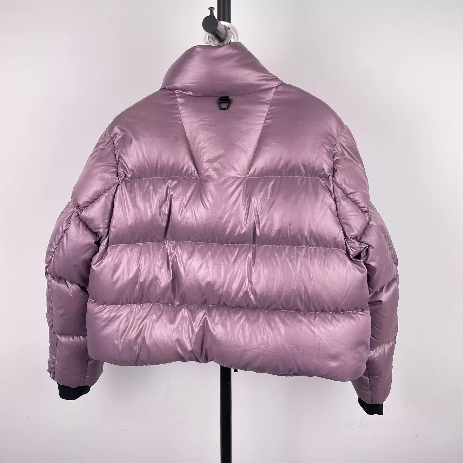 Moncler Moncler Short Down Puffer Jacket Purple Size 1 Size S / US 4 / IT 40 - 2 Thumbnail