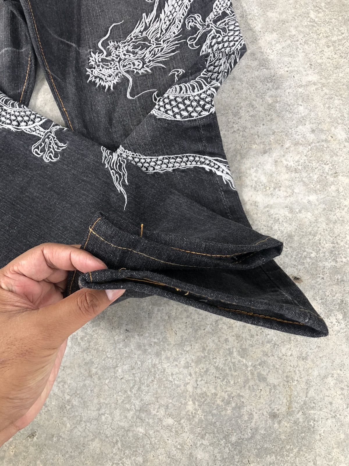 Japanese Brand Japanese Dragon Embroidered Distressed Jeans Size US 31 - 15 Thumbnail