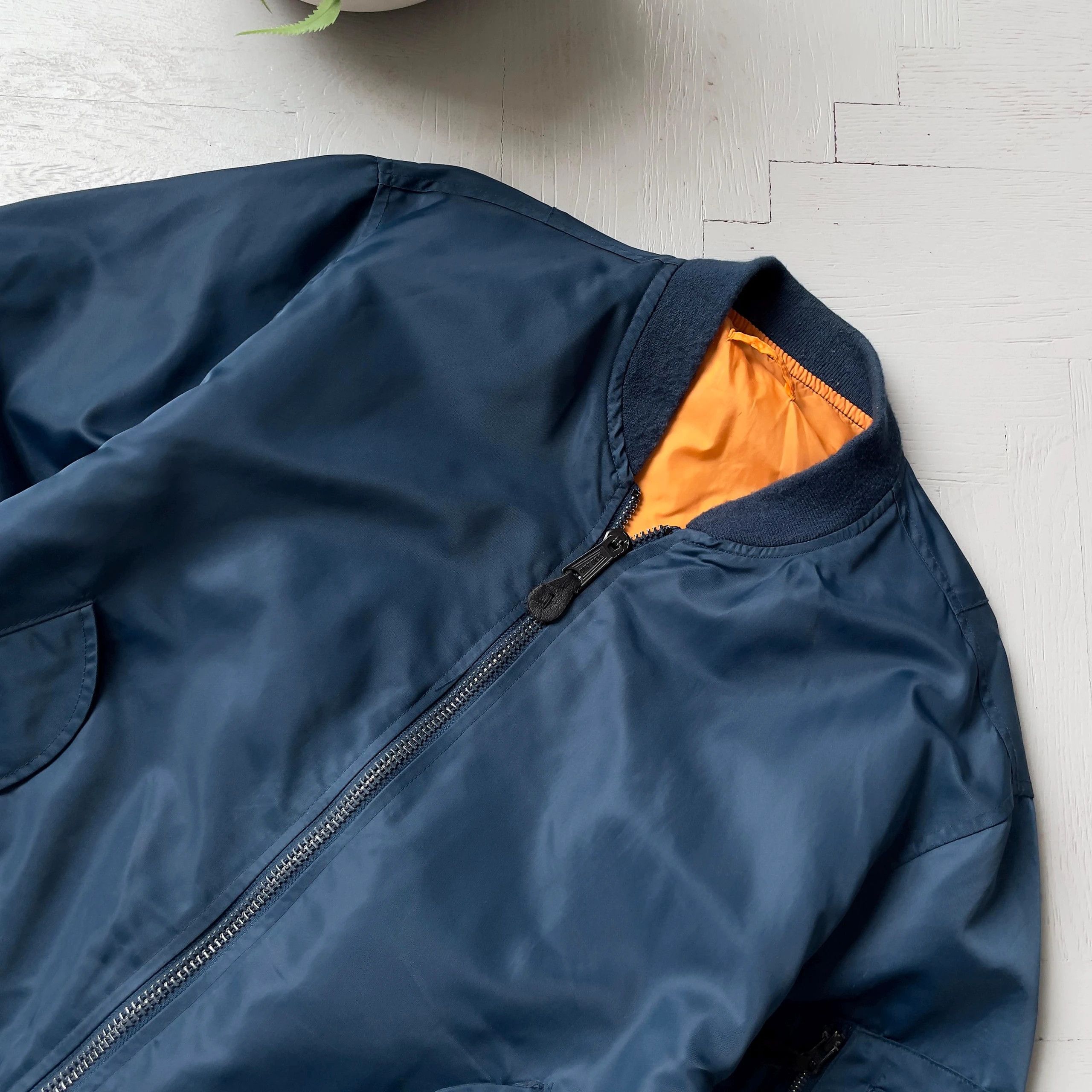 Vintage Vintage MA 1 Intermediate Lightweight Nylon Bomber Jacket Size US XL / EU 56 / 4 - 4 Thumbnail