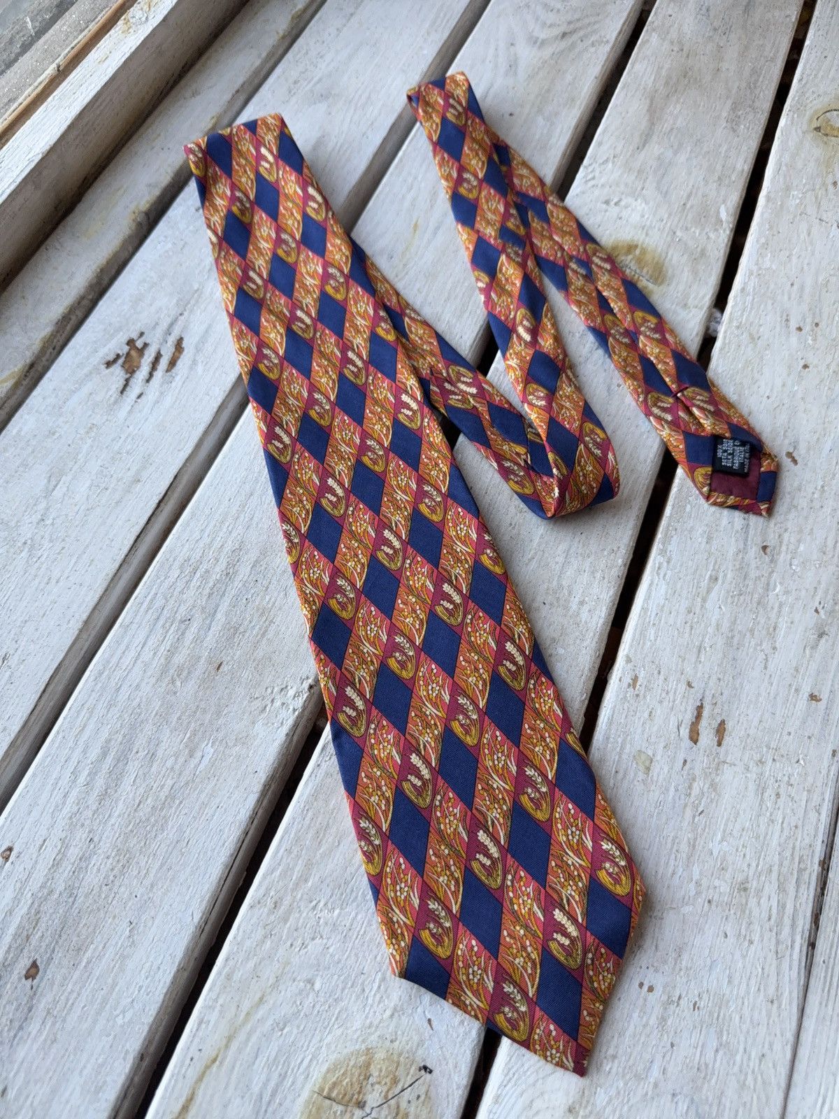 Designer × Yves Saint Laurent Yves Saint Laurent Tie – Bold Geometric Print Made Italy Size ONE SIZE - 1 Thumbnail