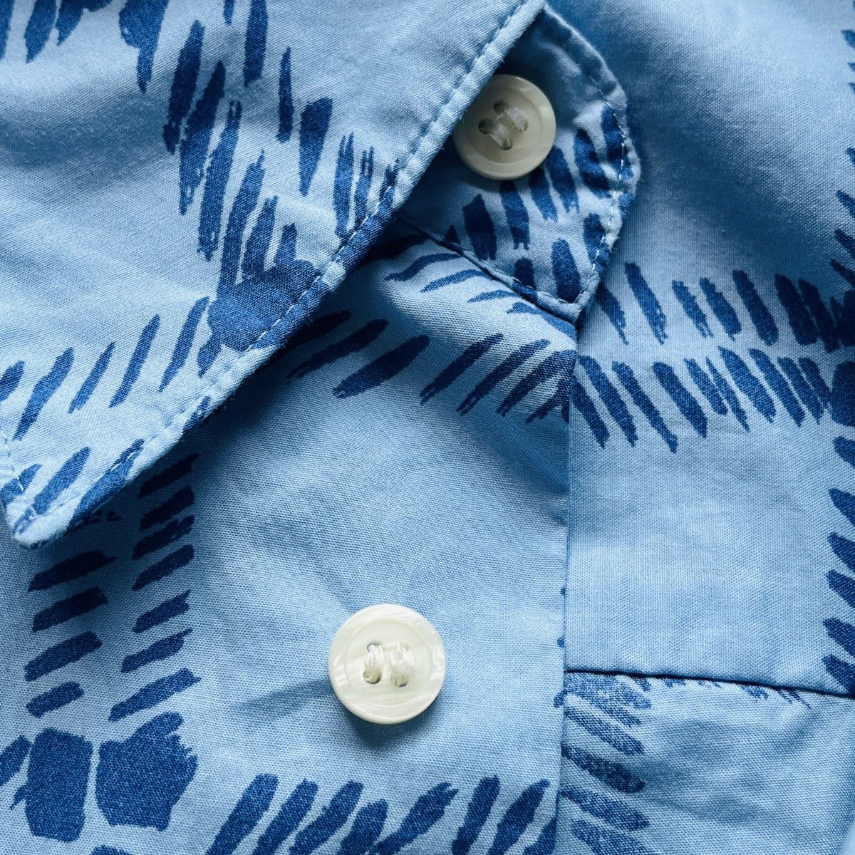 Marni MARNI X Uniqlo Japan Shirts Buttons Up Size M Size US M / EU 48-50 / 2 - 19 Thumbnail