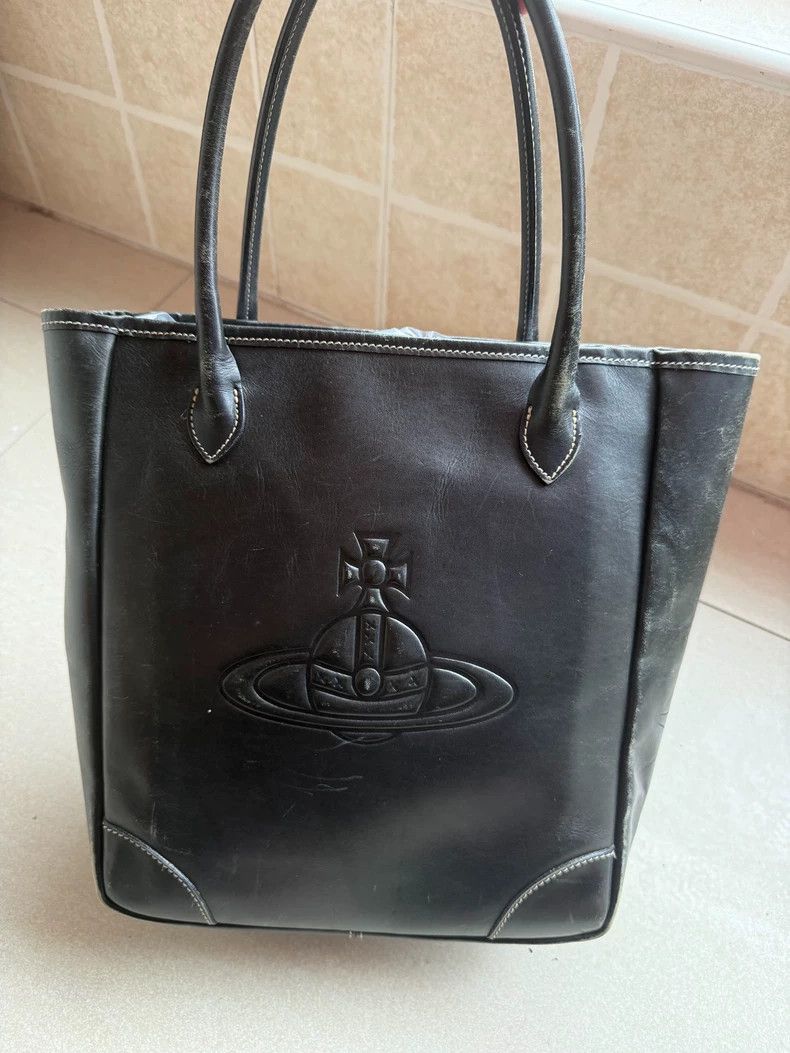 Vivienne Westwood Vivienne Westwood Black Saturn embossed square postman's p Size ONE SIZE - 1 Thumbnail