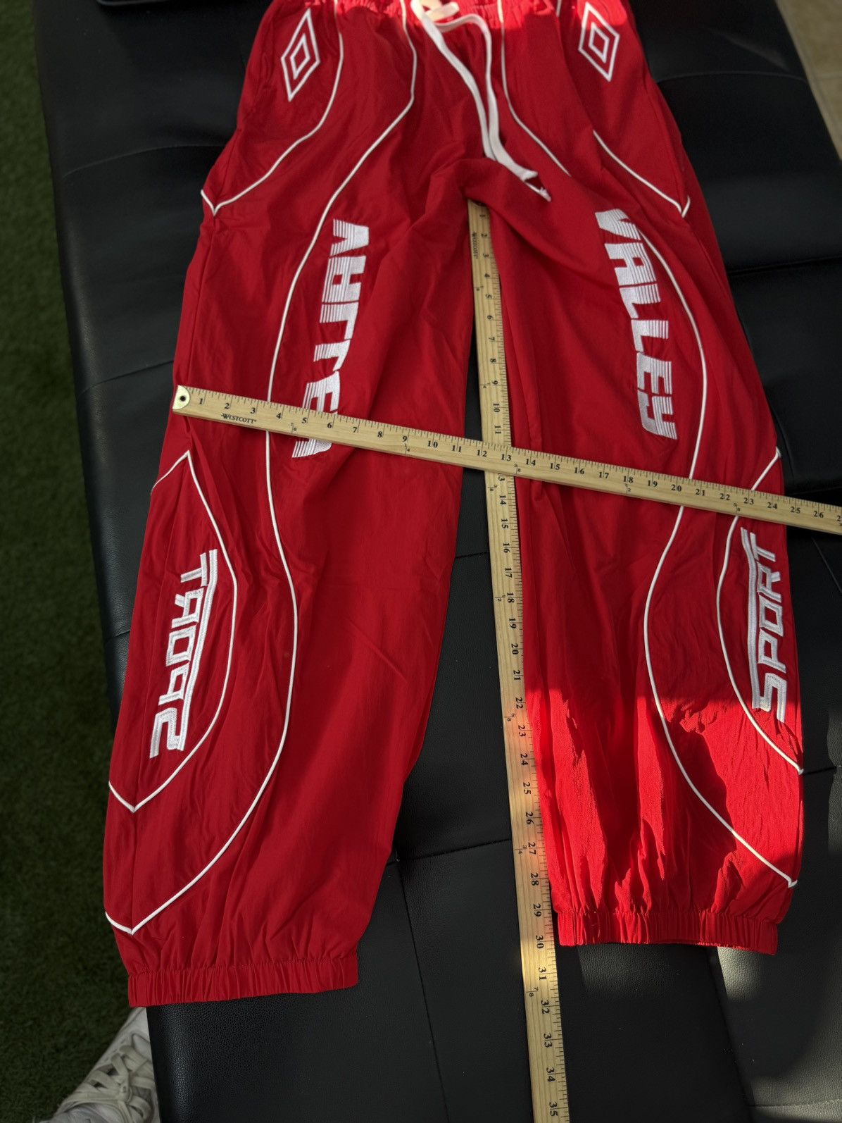 Vale Valley Red Baggy Shorts Brand New Size M (NEW) Size US 31 - 6 Thumbnail