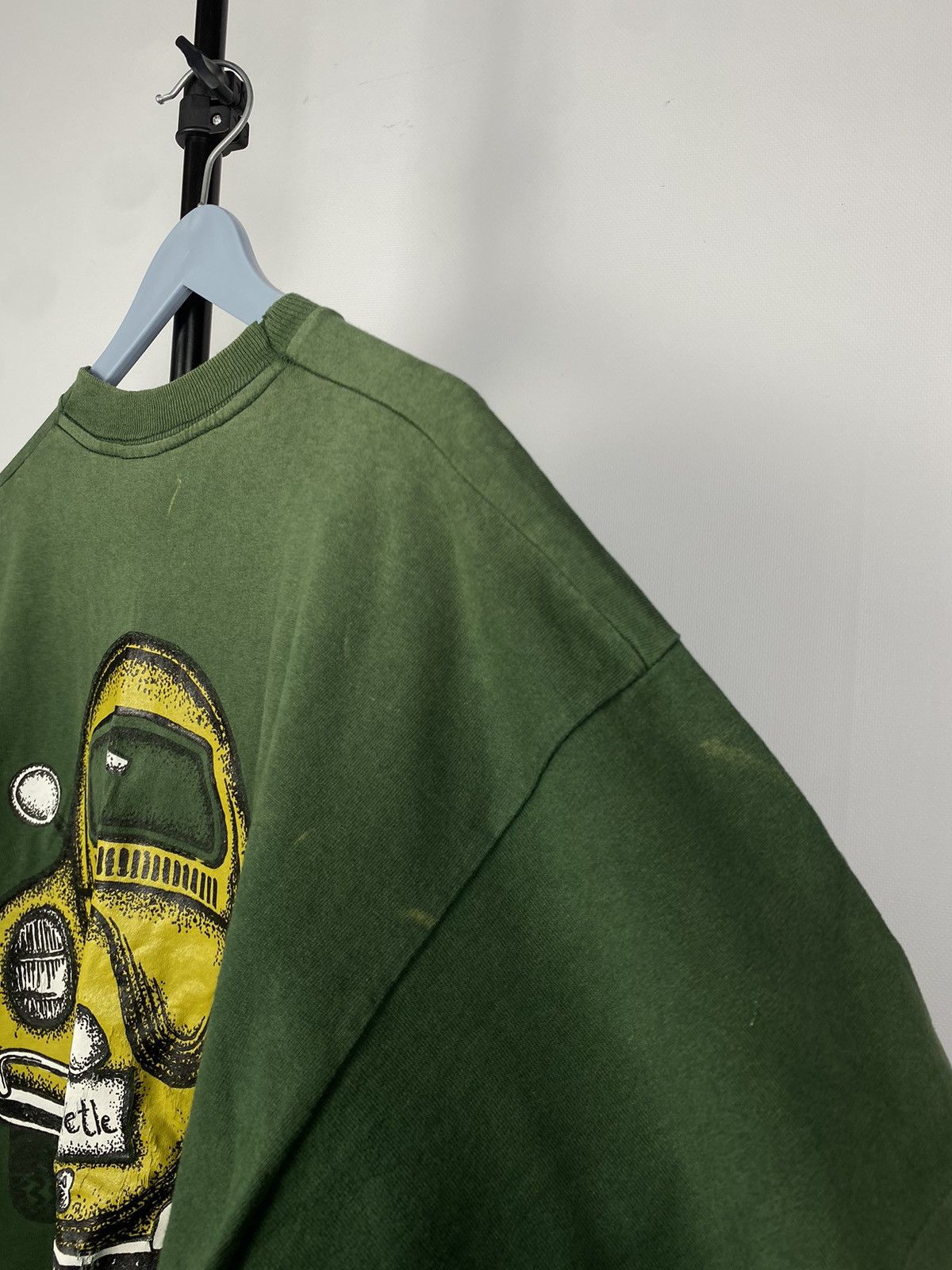Vintage Vintage 90s Racing VOLKSWAGEN Beetle Printed Car T Shirt Size US XL / EU 56 / 4 - 12 Thumbnail