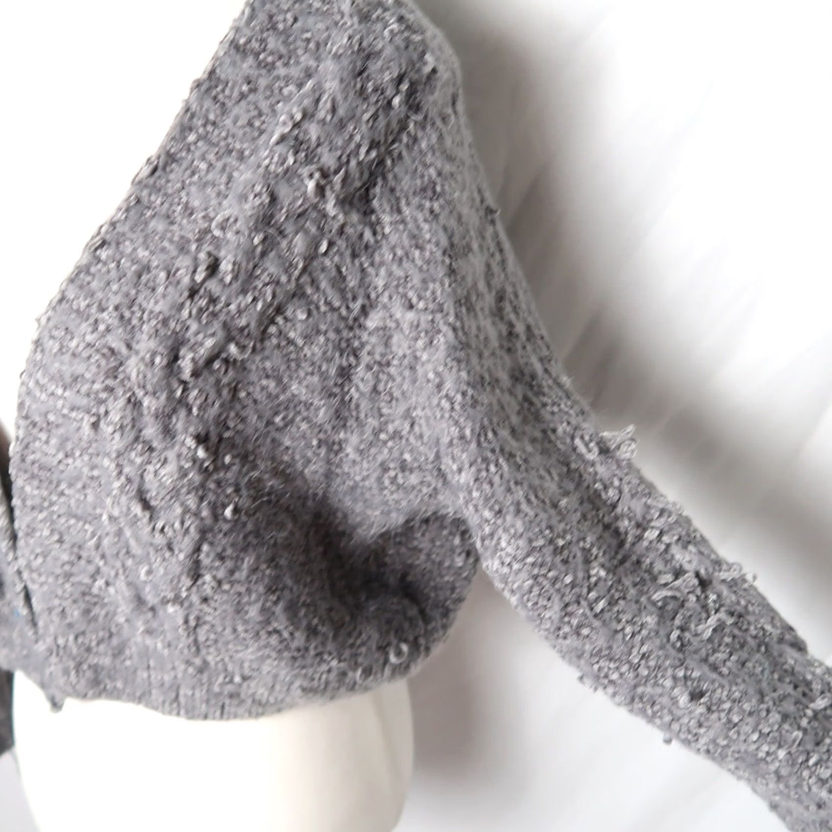 Vintage Grey chenille knit fuzzy textured cropped cardigan sweater M Size M / US 6-8 / IT 42-44 - 3 Thumbnail