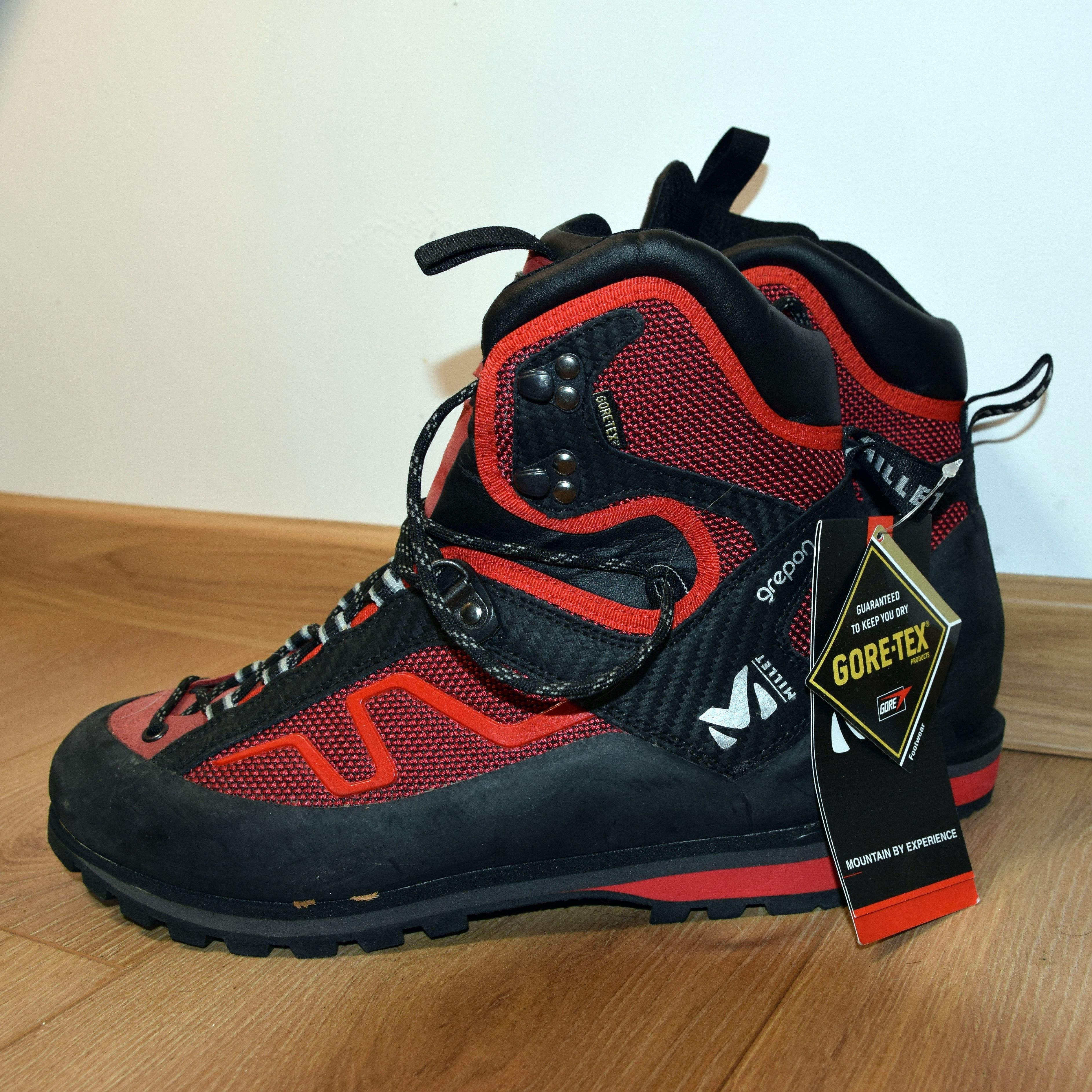 image of Goretex x Outdoor Life Gore Tex Outdoor Life Mountain Millet High Boots 42,5 in Black Carbon/Red (S