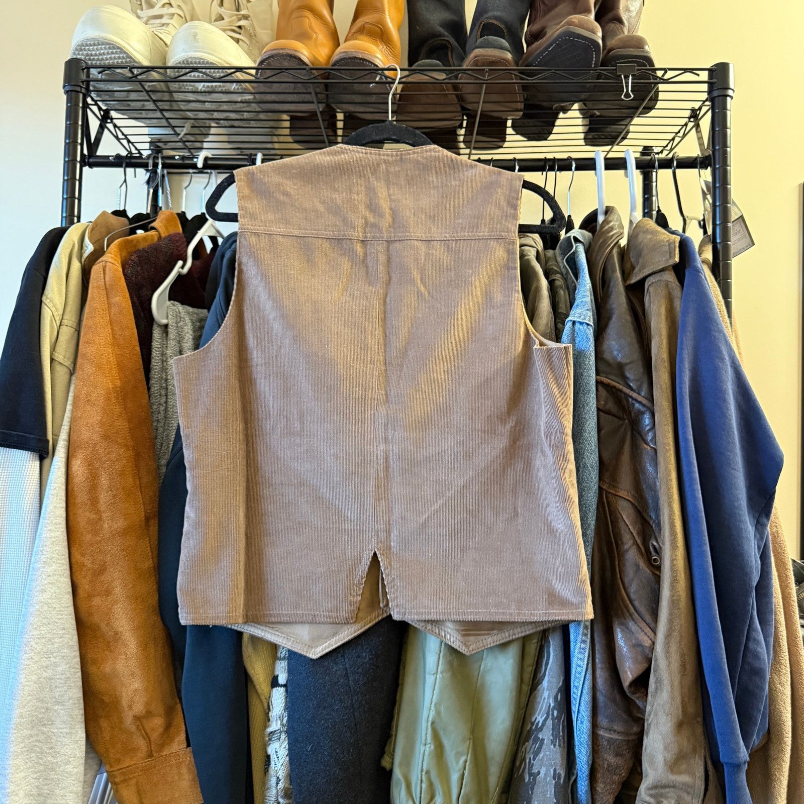 Levi's Vintage Levis Corduroy Vest M Size US M / EU 48-50 / 2 - 3 Thumbnail