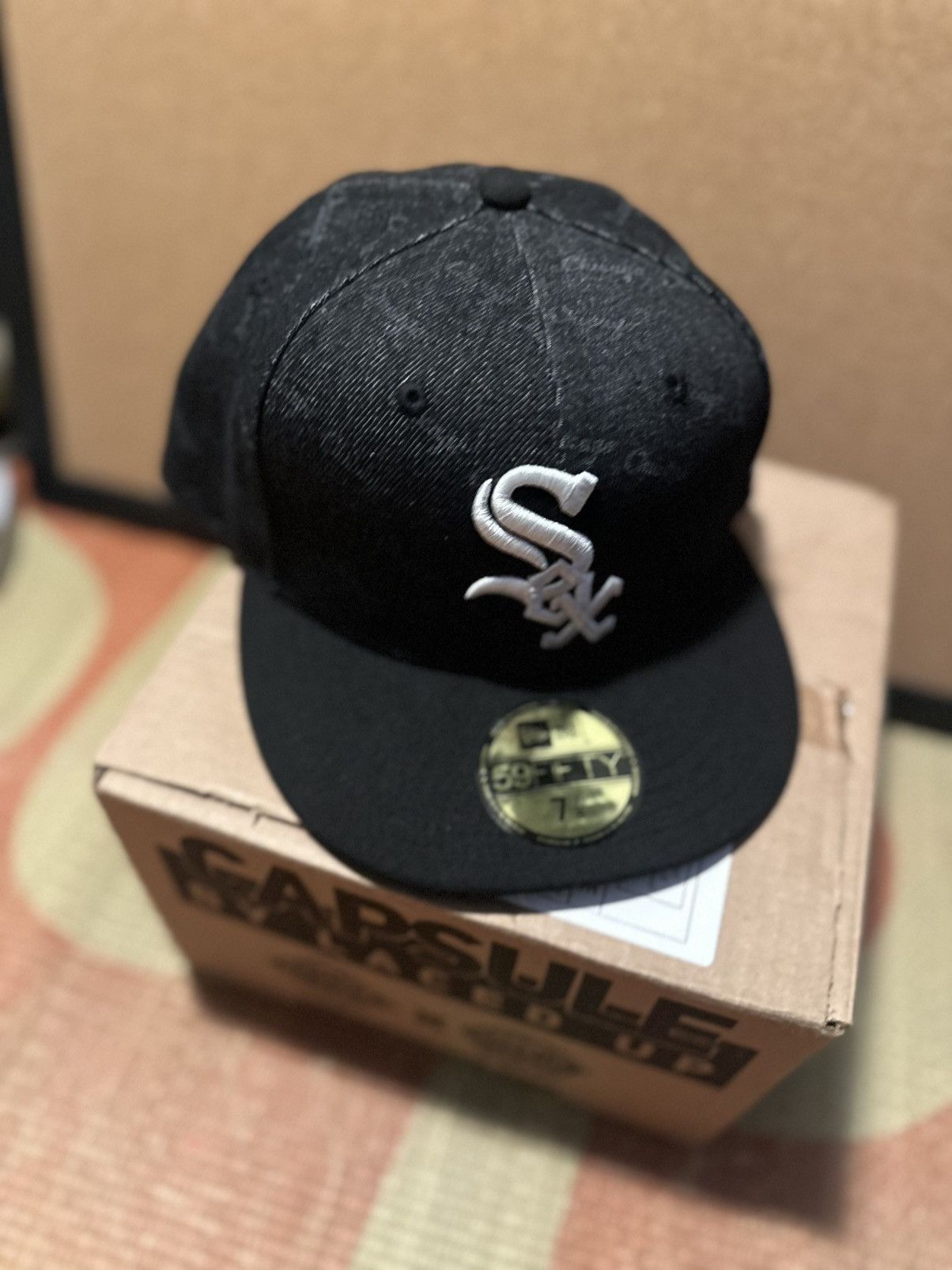 New Era Chicago white Sox 7 1/8 Size ONE SIZE - 3 Thumbnail