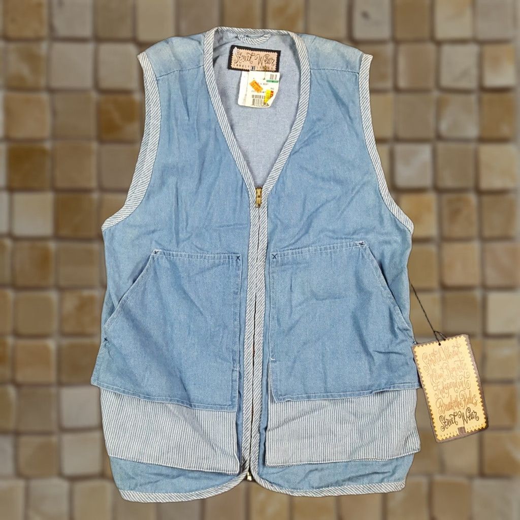 Denime VINTAGE Y2K Stonewash Faded Denim Vest Womens Petite P Western Zip UP Trucker Jacket 90s Size S / US 4 / IT 40 - 1 Thumbnail