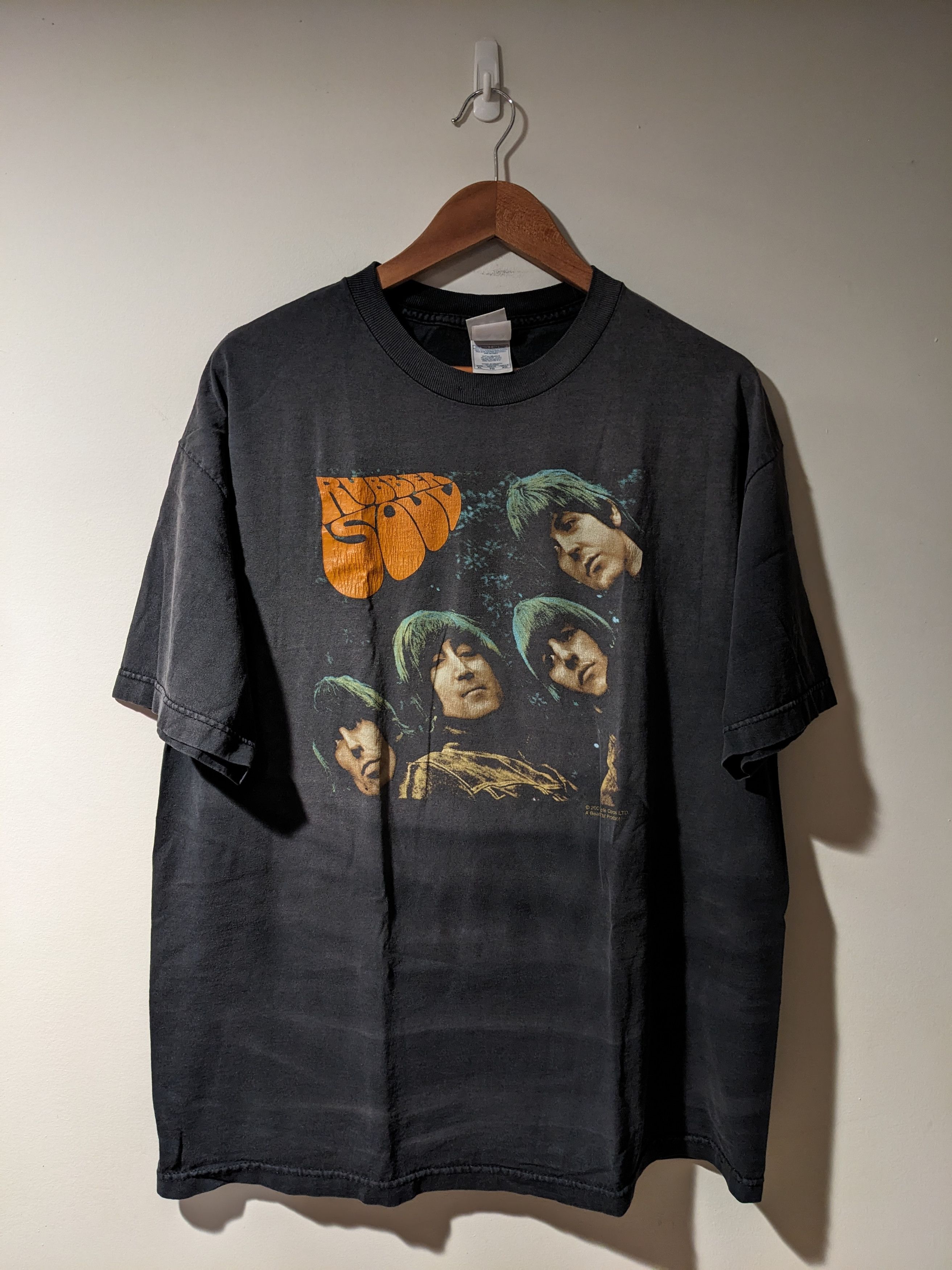 Band Tees × Vintage Vintage 2006 The Beatles Rubber Soul Album X-Large T-Shirt Size US XL / EU 56 / 4 - 1 Thumbnail